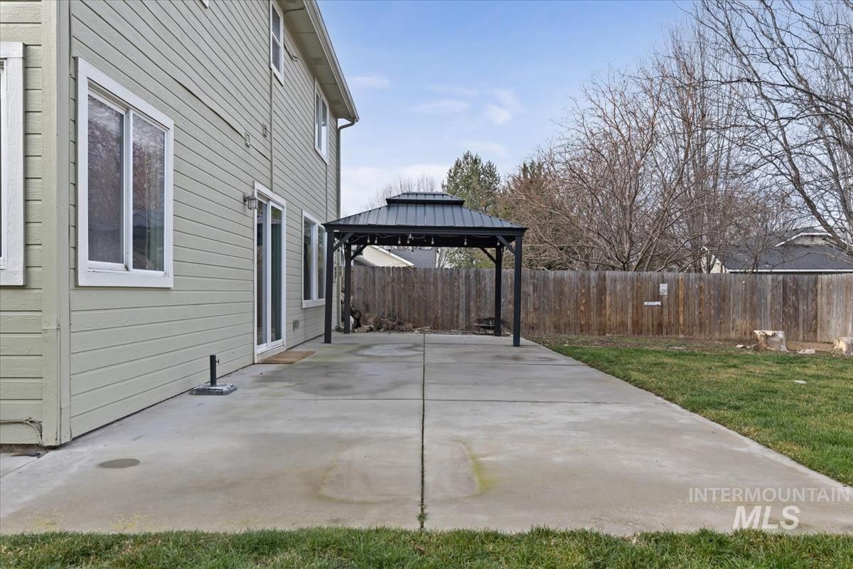 334 E Santiago Dr, Meridian, Idaho 83646, 4 Bedrooms, 2.5 Bathrooms, Residential For Sale, Price $537,499, 98973230