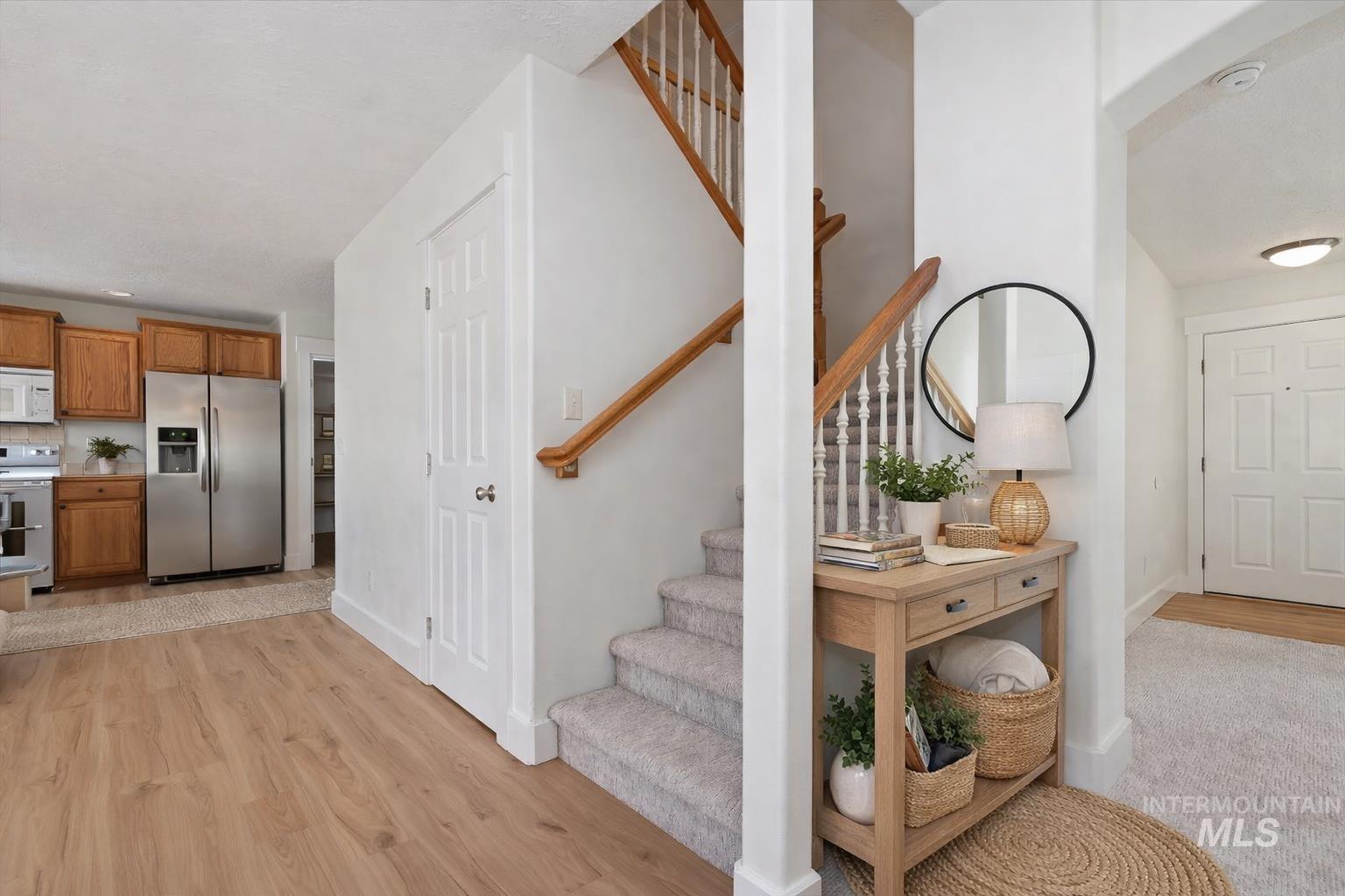 334 E Santiago Dr, Meridian, Idaho 83646, 4 Bedrooms, 2.5 Bathrooms, Residential For Sale, Price $537,499, 98973230