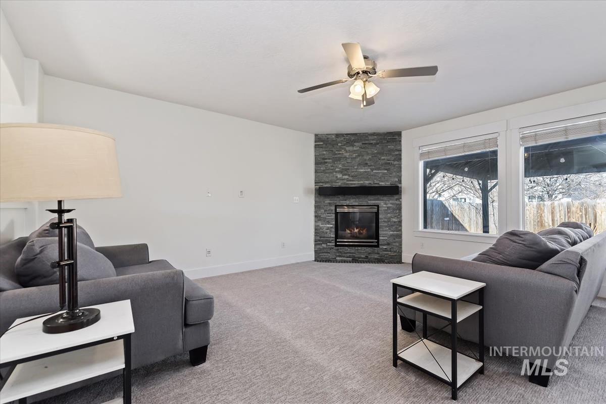 334 E Santiago Dr, Meridian, Idaho 83646, 4 Bedrooms, 2.5 Bathrooms, Residential For Sale, Price $537,499,MLS 98973230