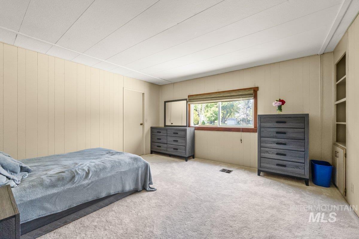 700 E Fairview, Meridian, Idaho 83642, 3 Bedrooms, 2 Bathrooms, Residential For Sale, Price $164,900,MLS 98973231