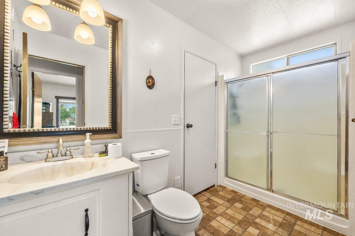 700 E Fairview, Meridian, Idaho 83642, 3 Bedrooms, 2 Bathrooms, Residential For Sale, Price $164,900,MLS 98973231