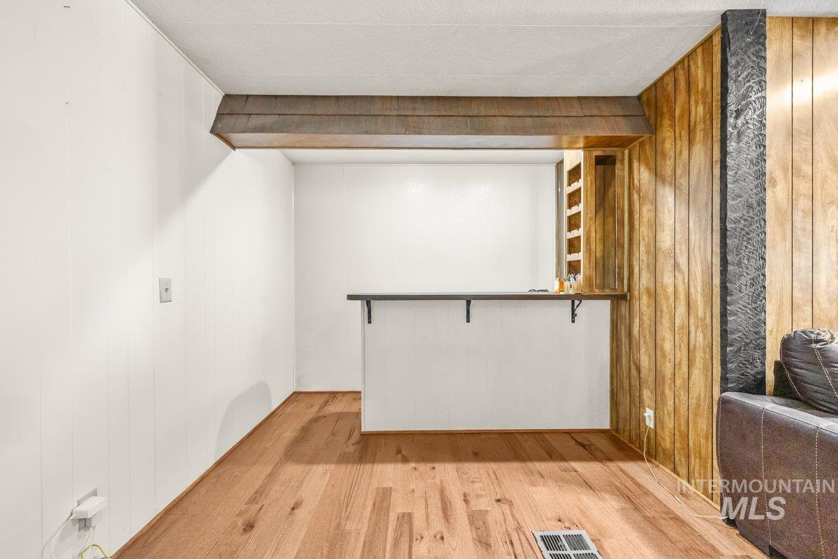 700 E Fairview, Meridian, Idaho 83642, 3 Bedrooms, 2 Bathrooms, Residential For Sale, Price $164,900,MLS 98973231