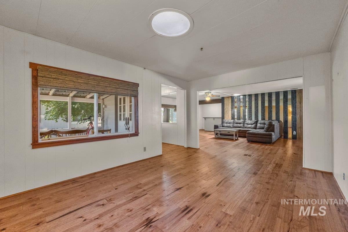 700 E Fairview, Meridian, Idaho 83642, 3 Bedrooms, 2 Bathrooms, Residential For Sale, Price $164,900,MLS 98973231