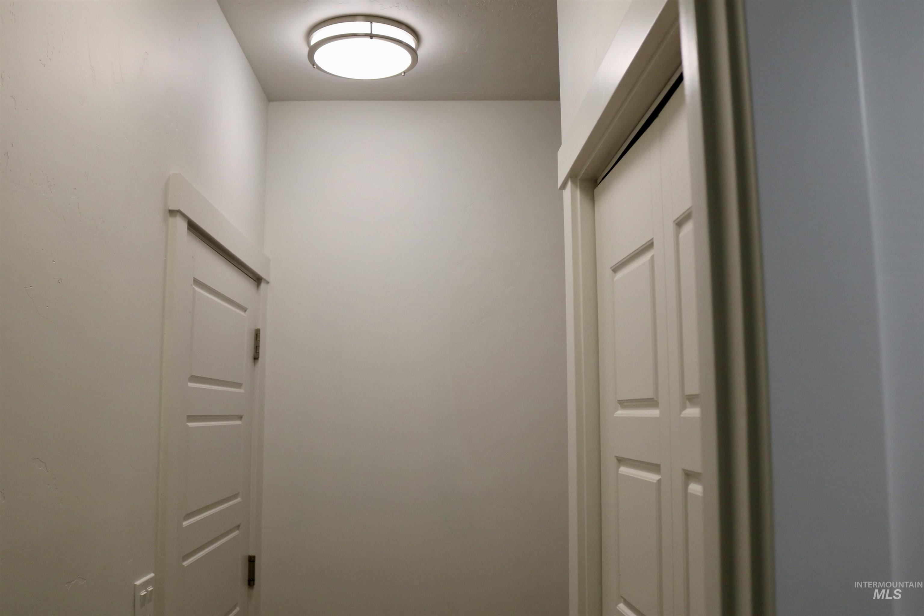 264/266 Ave A, Wendell, Idaho 83355, 2 Bedrooms, 1.5 Bathrooms, Residential Income For Sale, Price $409,900,MLS 98973233