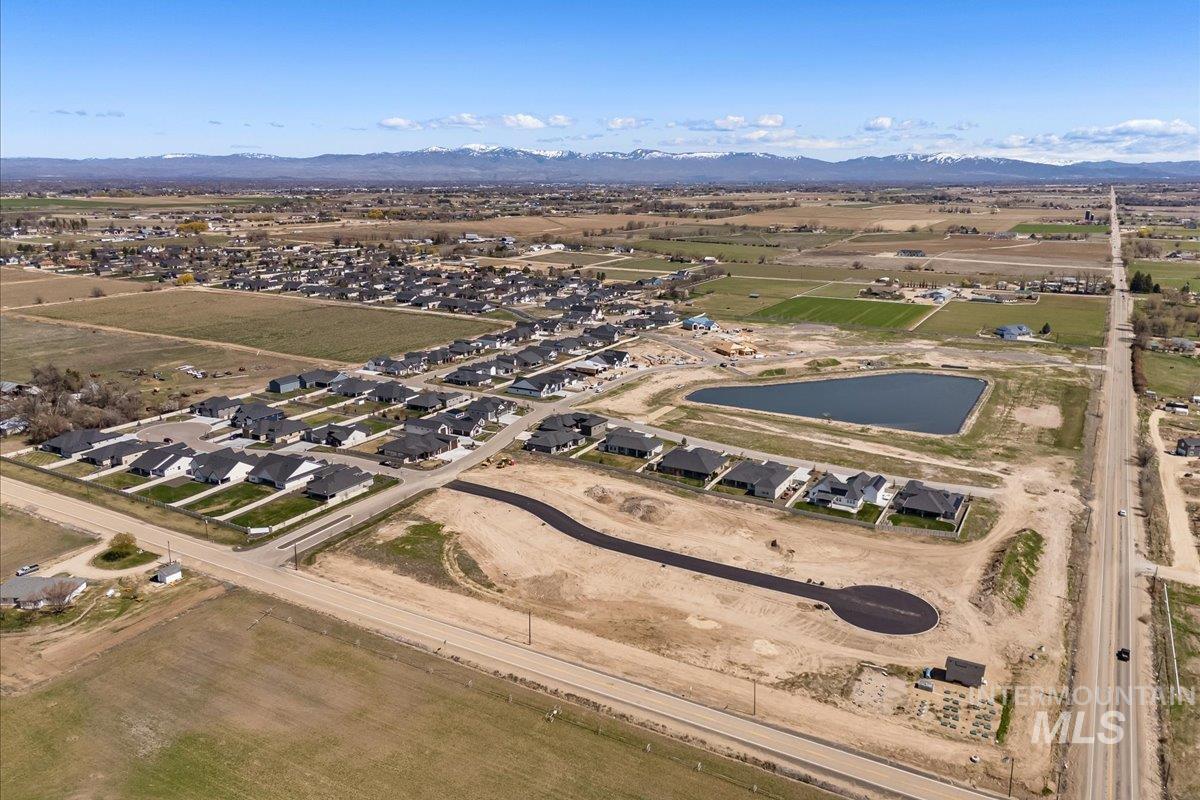 7580 E Midberry Ct., Nampa, Idaho 83687, 3 Bedrooms, 3 Bathrooms, Residential For Sale, Price $1,000,000,MLS 98973234