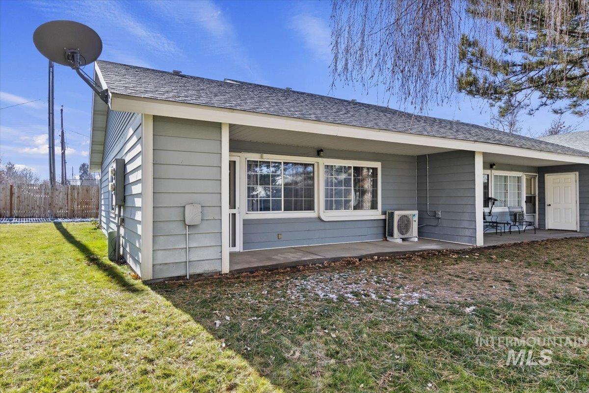 313 1/2 6th Ave N, Filer, Idaho 83328, 2 Bedrooms, 1 Bathroom, Residential For Sale, Price $197,999,MLS 98973235