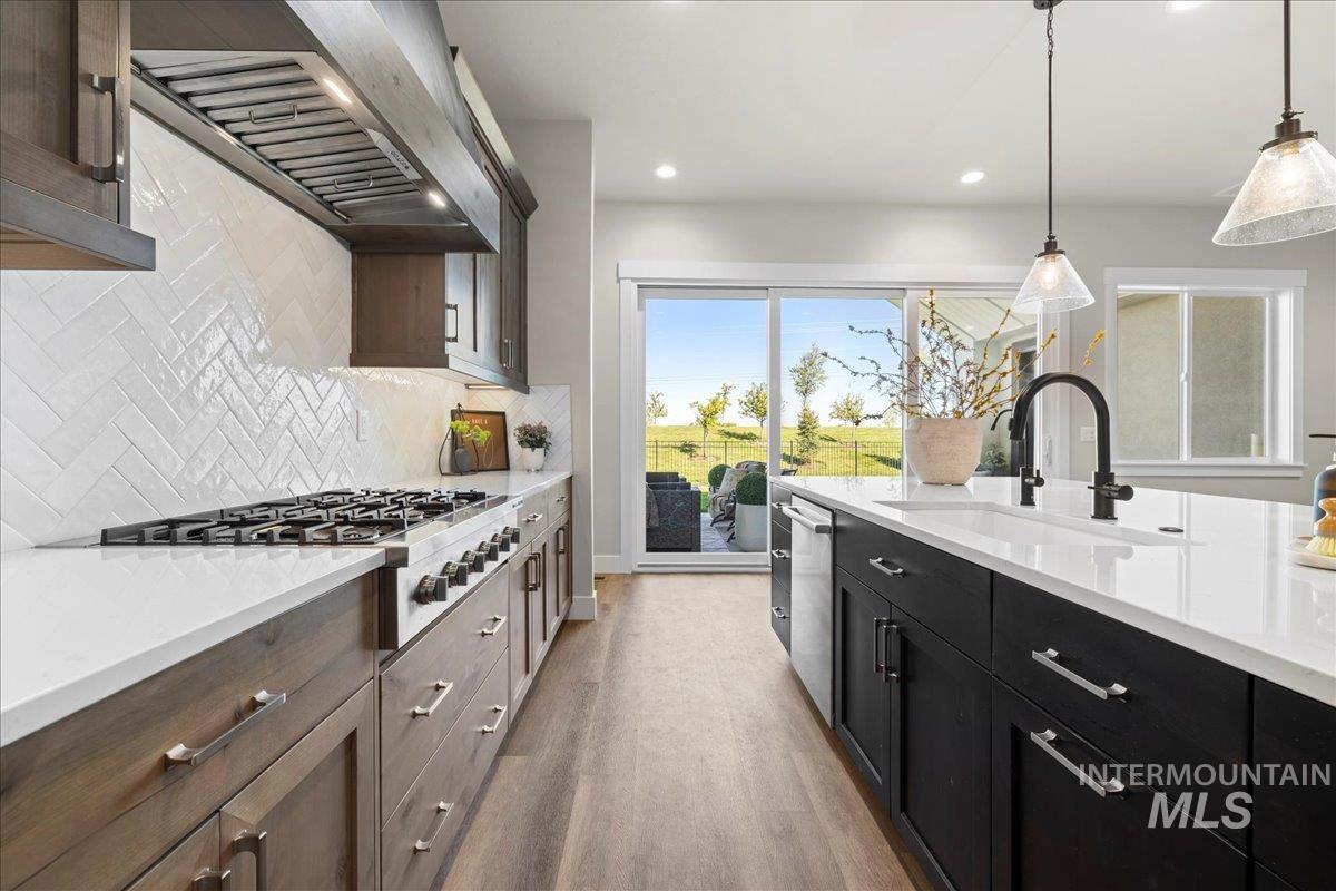 5718 W Polecat Dr., Eagle, Idaho 83616, 4 Bedrooms, 3.5 Bathrooms, Residential For Sale, Price $959,999,MLS 98973236