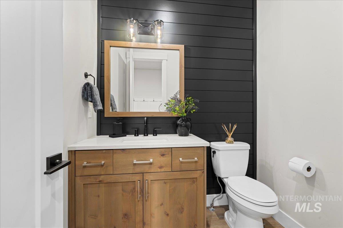 5718 W Polecat Dr., Eagle, Idaho 83616, 4 Bedrooms, 3.5 Bathrooms, Residential For Sale, Price $959,999,MLS 98973236