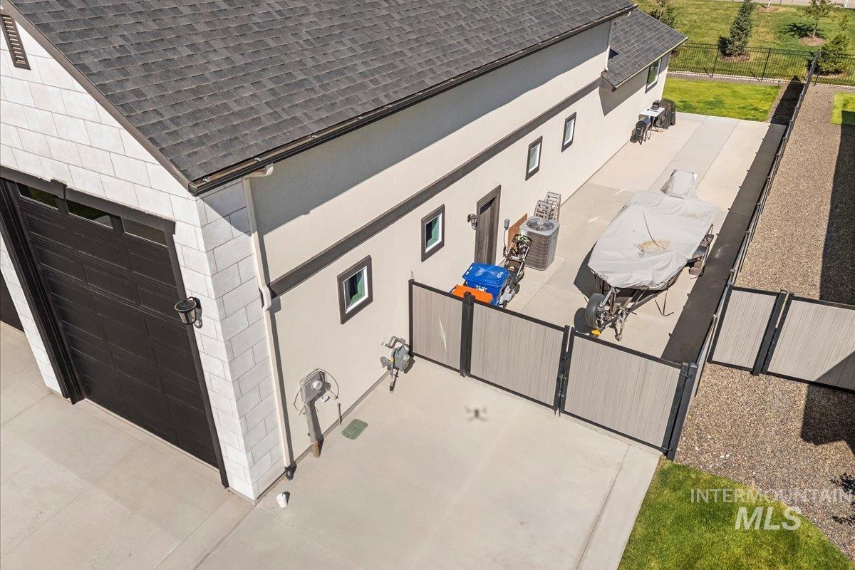 5718 W Polecat Dr., Eagle, Idaho 83616, 4 Bedrooms, 3.5 Bathrooms, Residential For Sale, Price $959,999,MLS 98973236