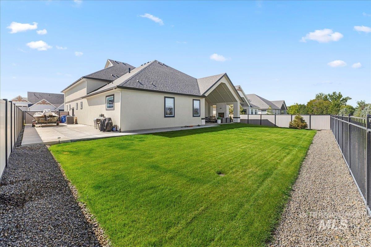 5718 W Polecat Dr., Eagle, Idaho 83616, 4 Bedrooms, 3.5 Bathrooms, Residential For Sale, Price $959,999,MLS 98973236