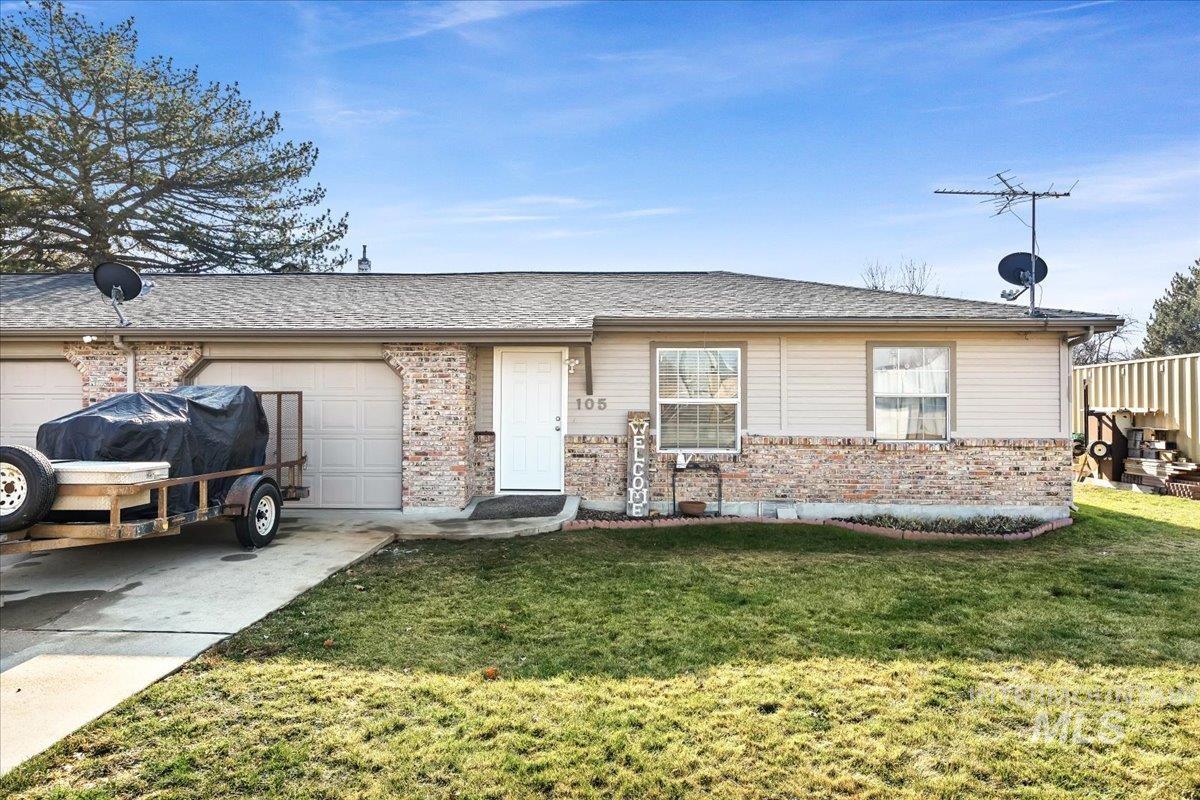 103 & 105 W Oak St, Caldwell, Idaho 83605, 2 Bedrooms, 1 Bathroom, Residential Income For Sale, Price $425,000,MLS 98973239
