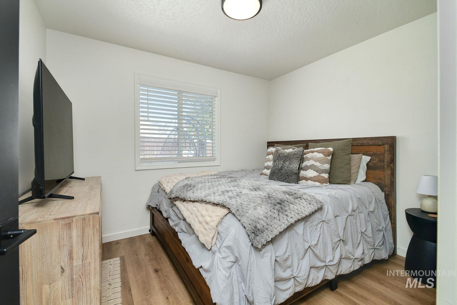 3205 S Malad Dr, Nampa, Idaho 83686, 4 Bedrooms, 2 Bathrooms, Residential For Sale, Price $385,990,MLS 98973241