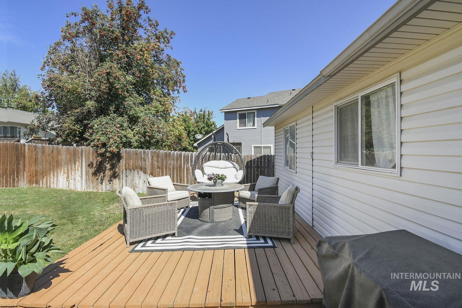 3205 S Malad Dr, Nampa, Idaho 83686, 4 Bedrooms, 2 Bathrooms, Residential For Sale, Price $385,990,MLS 98973241