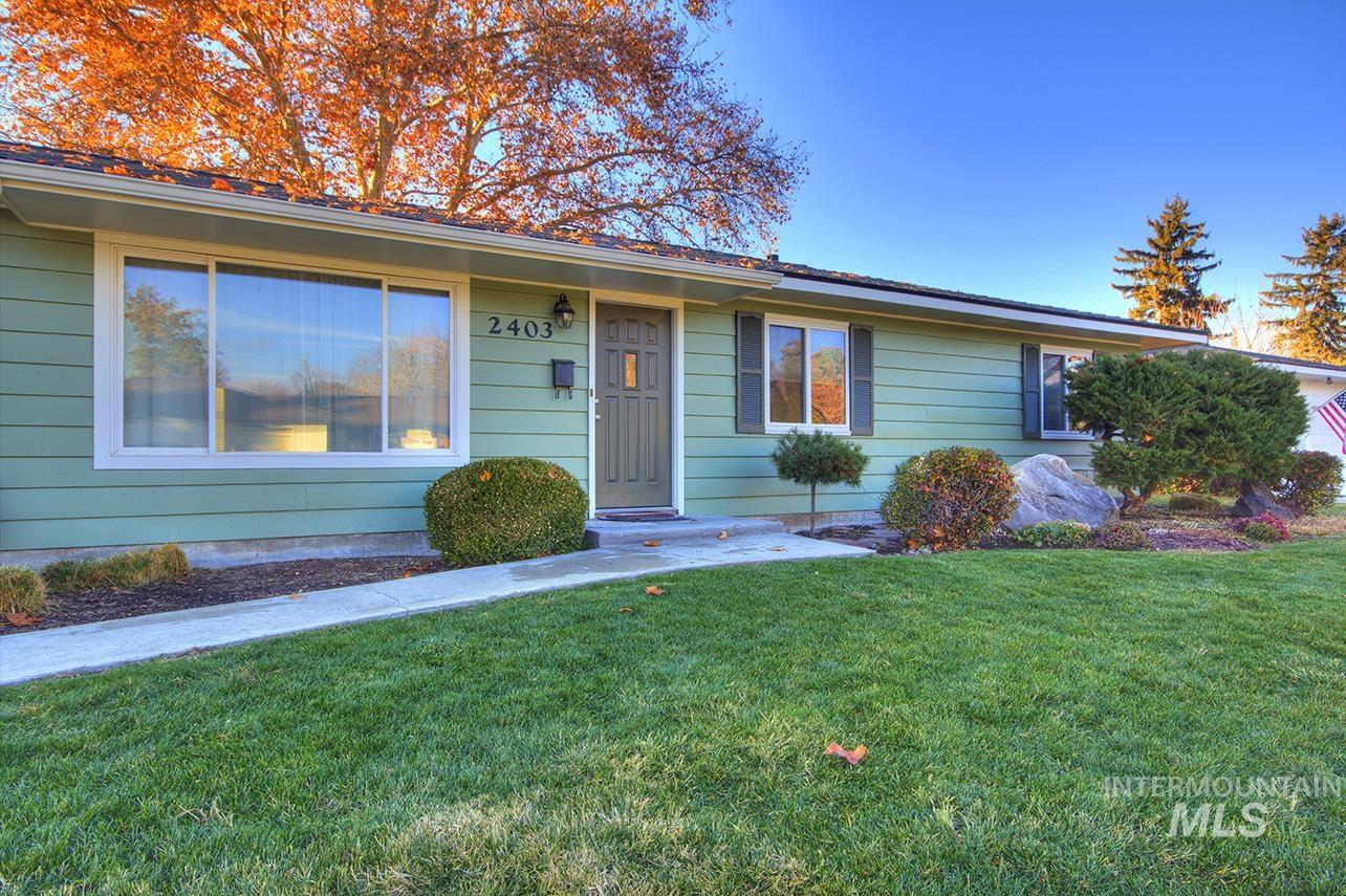 2403 N Weaver Circle, Boise, Idaho 83704, 3 Bedrooms, 2 Bathrooms, Residential For Sale, Price $449,900,MLS 98973242