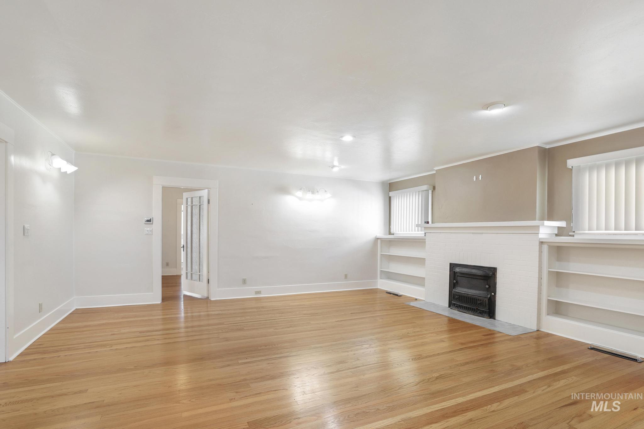 252 6th Ave E, Twin Falls, Idaho 83301, 3 Bedrooms, 2 Bathrooms, Residential For Sale, Price $325,000,MLS 98973244