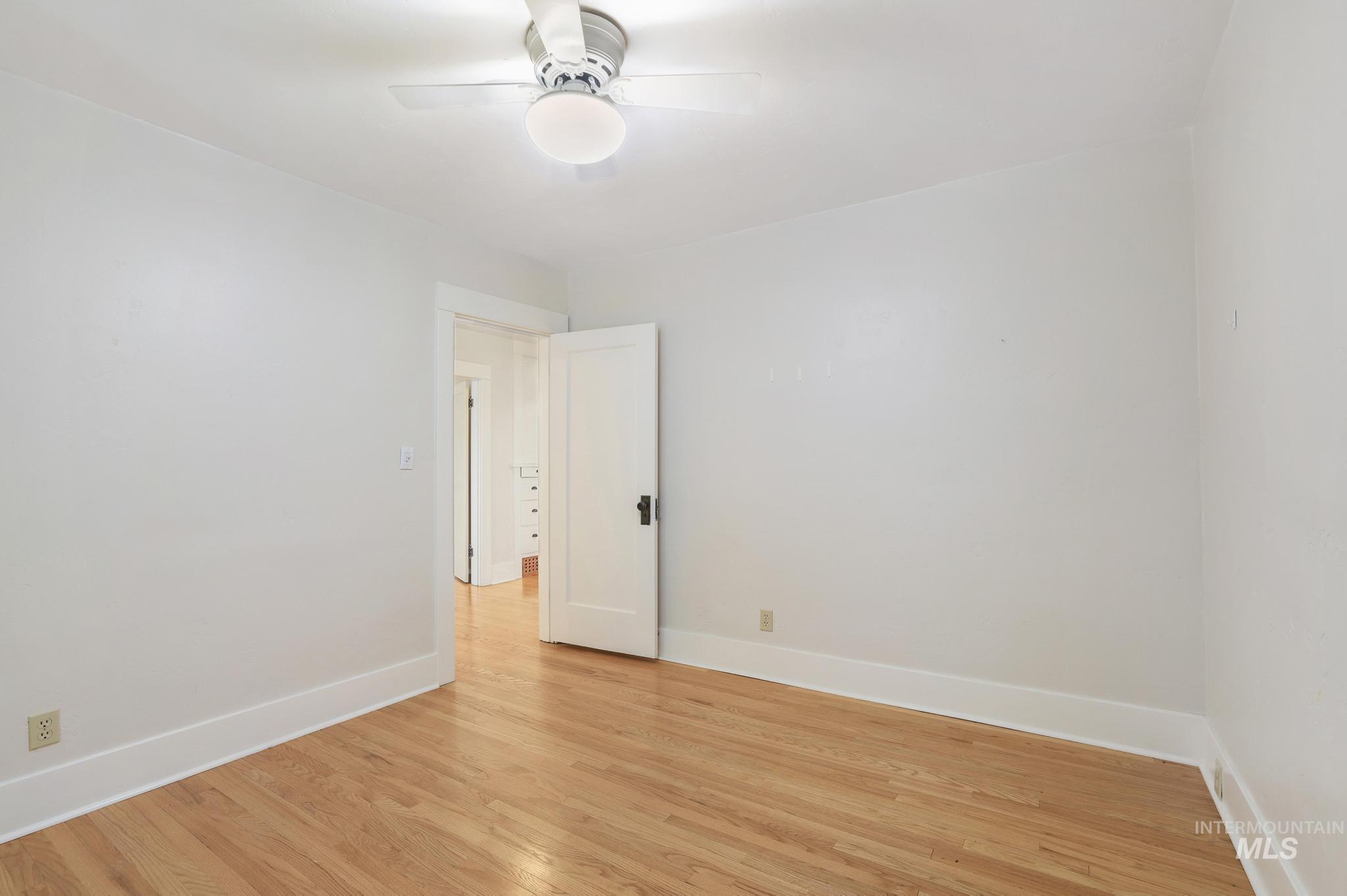 252 6th Ave E, Twin Falls, Idaho 83301, 3 Bedrooms, 2 Bathrooms, Residential For Sale, Price $325,000,MLS 98973244