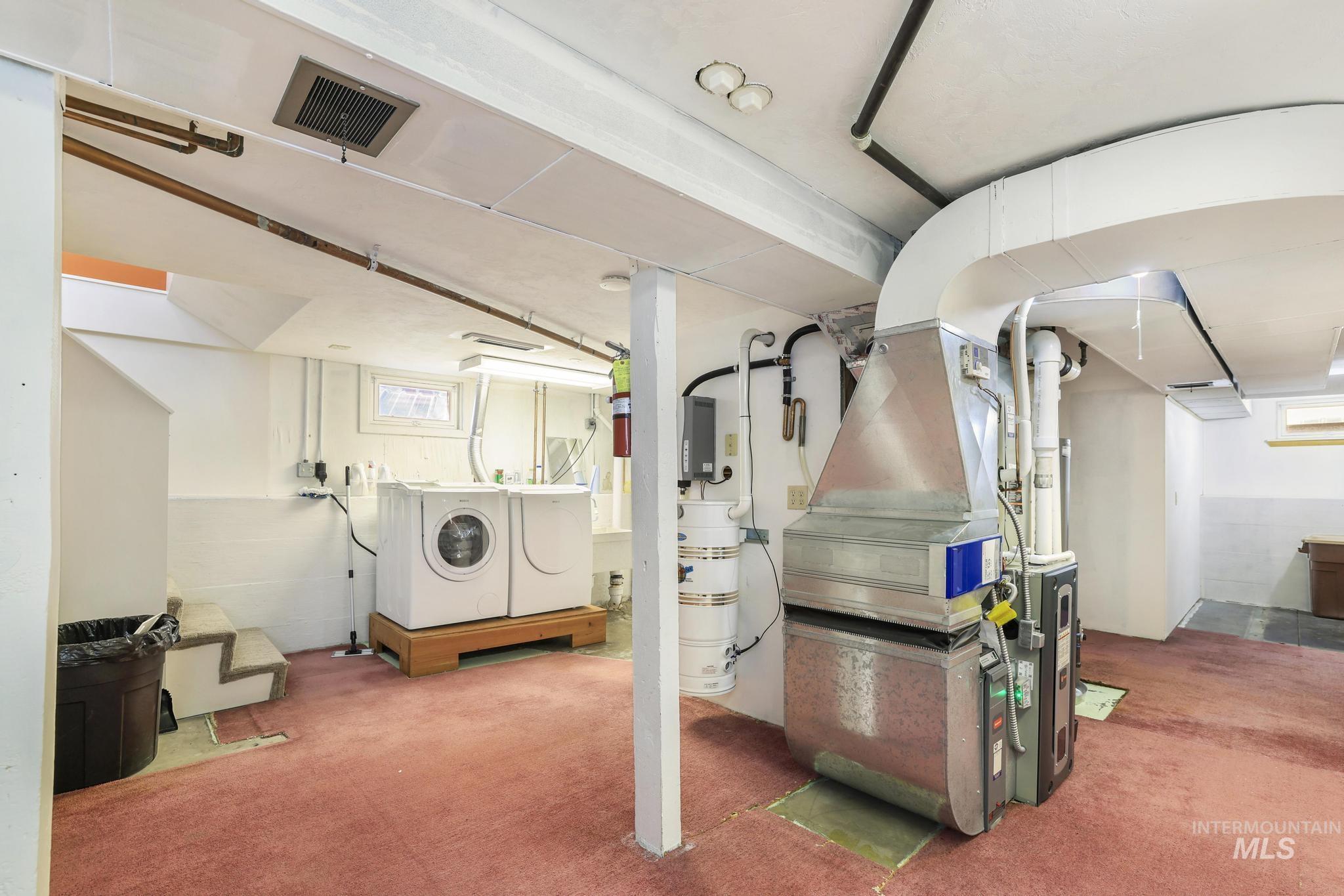 252 6th Ave E, Twin Falls, Idaho 83301, 3 Bedrooms, 2 Bathrooms, Residential For Sale, Price $325,000,MLS 98973244