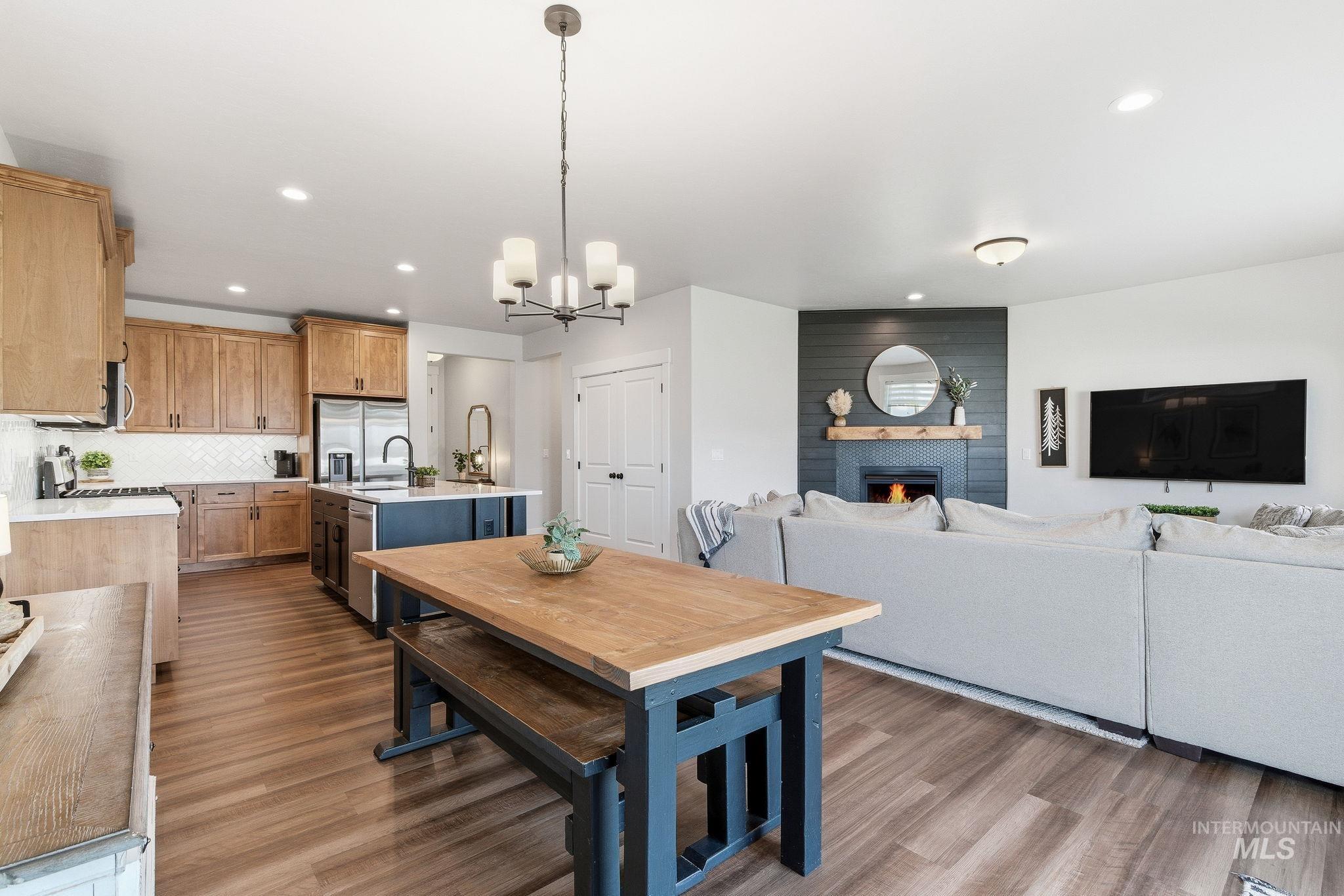 12649 S Averyon Way, Nampa, Idaho 83686, 4 Bedrooms, 2 Bathrooms, Residential For Sale, Price $469,999,MLS 98973245