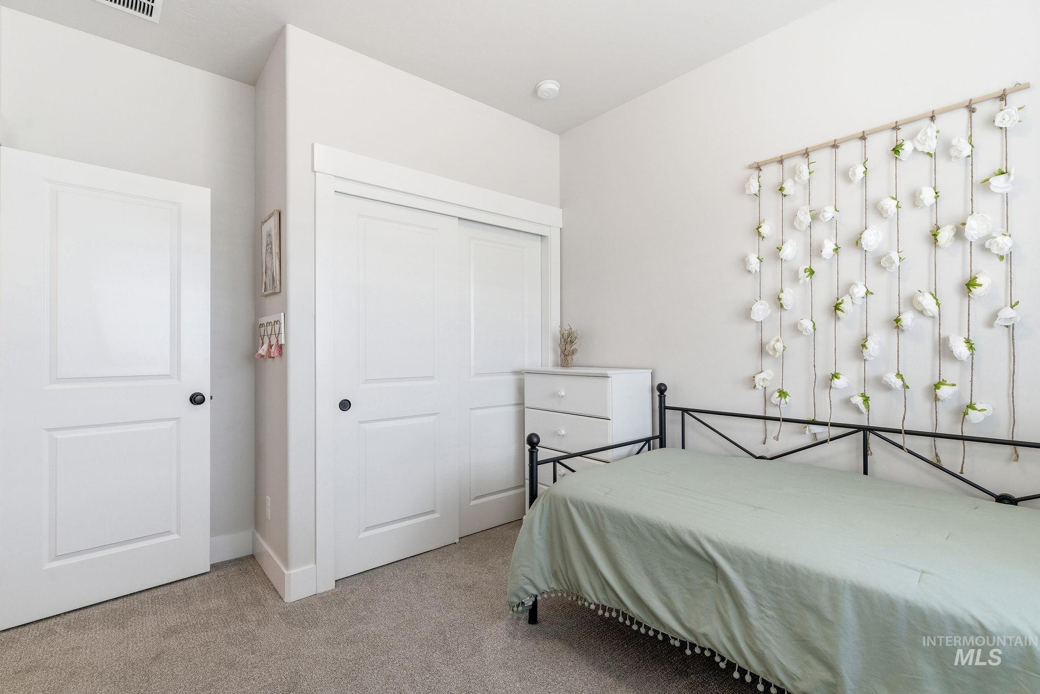 12649 S Averyon Way, Nampa, Idaho 83686, 4 Bedrooms, 2 Bathrooms, Residential For Sale, Price $469,999,MLS 98973245