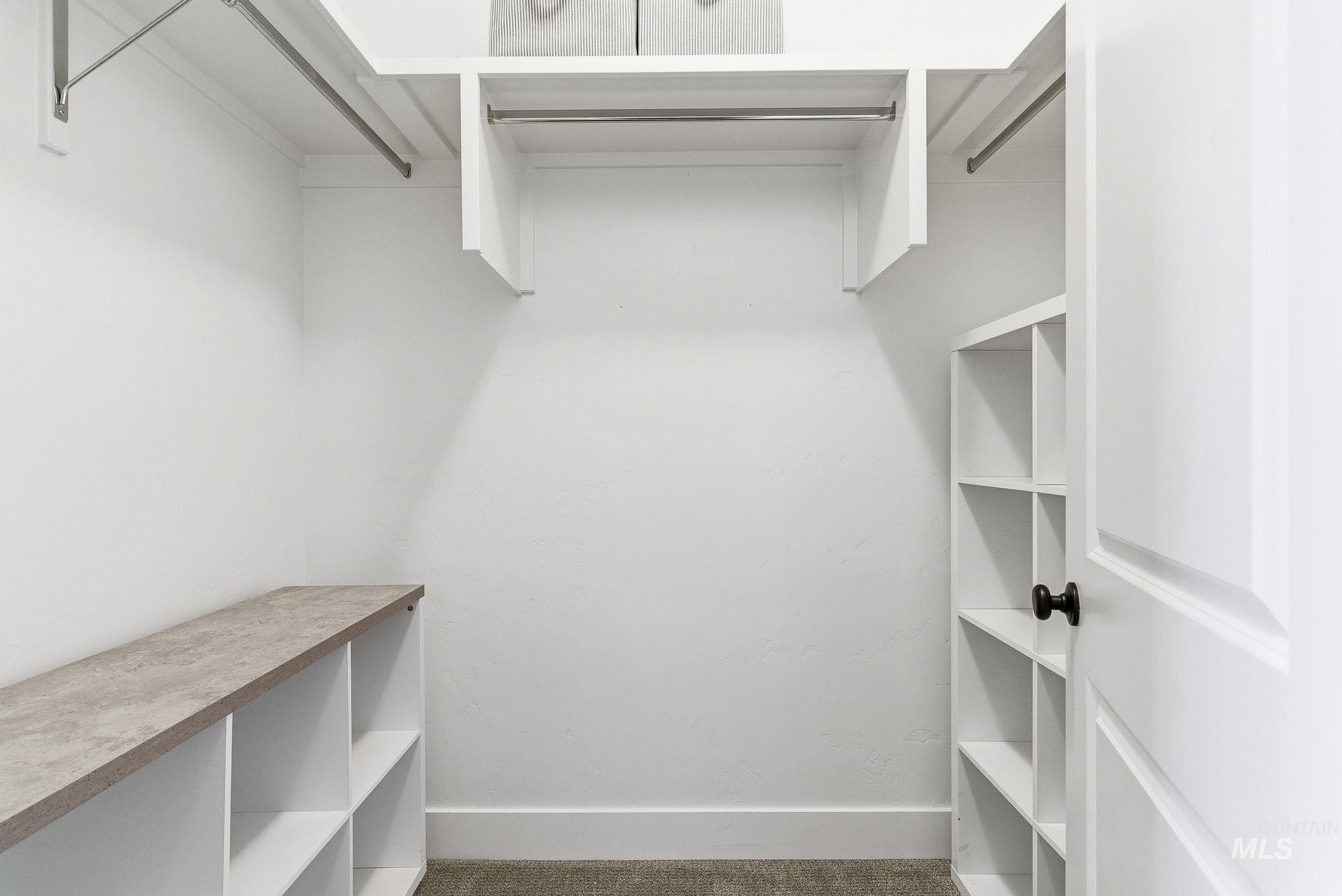 12649 S Averyon Way, Nampa, Idaho 83686, 4 Bedrooms, 2 Bathrooms, Residential For Sale, Price $469,999,MLS 98973245