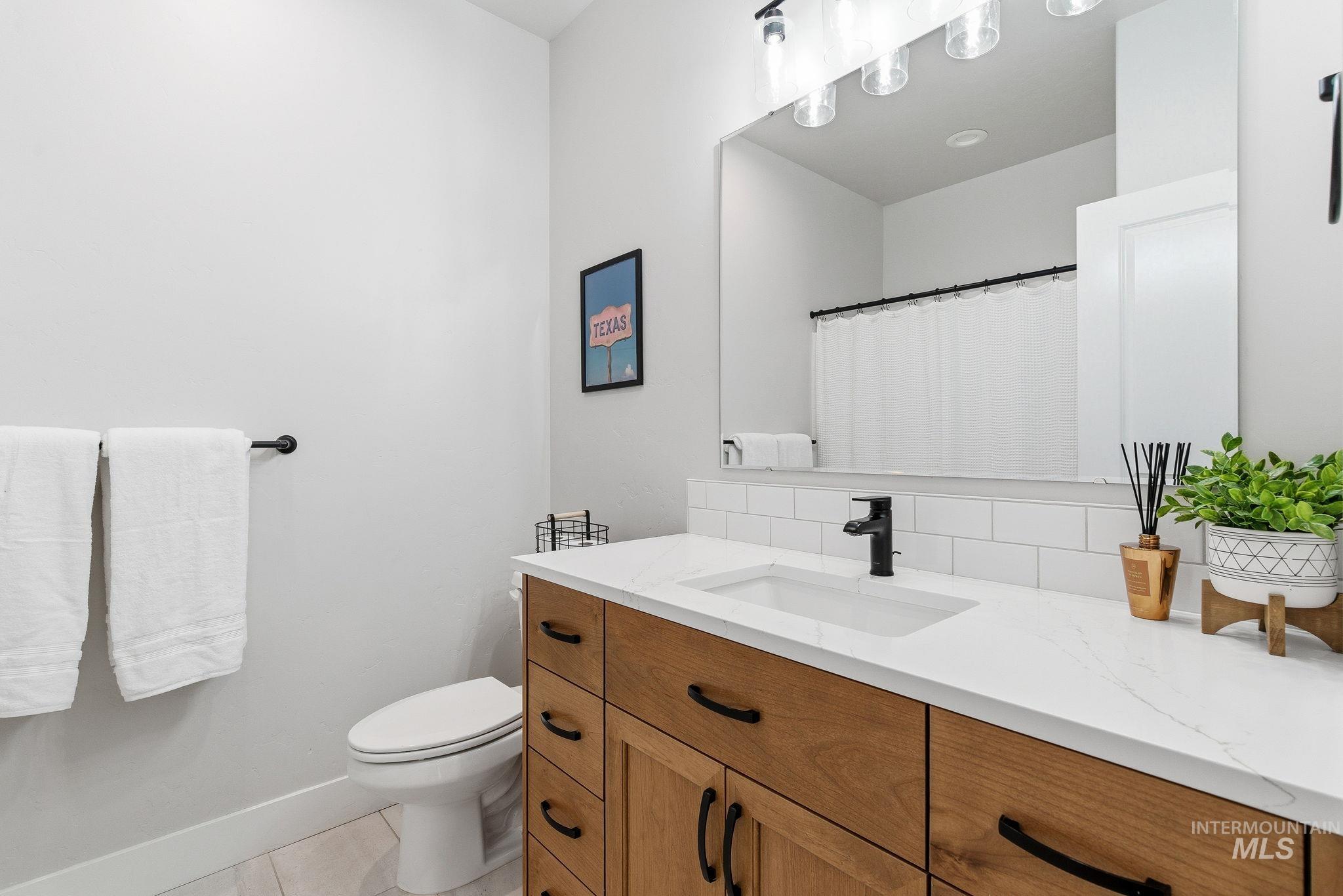 12649 S Averyon Way, Nampa, Idaho 83686, 4 Bedrooms, 2 Bathrooms, Residential For Sale, Price $469,999,MLS 98973245