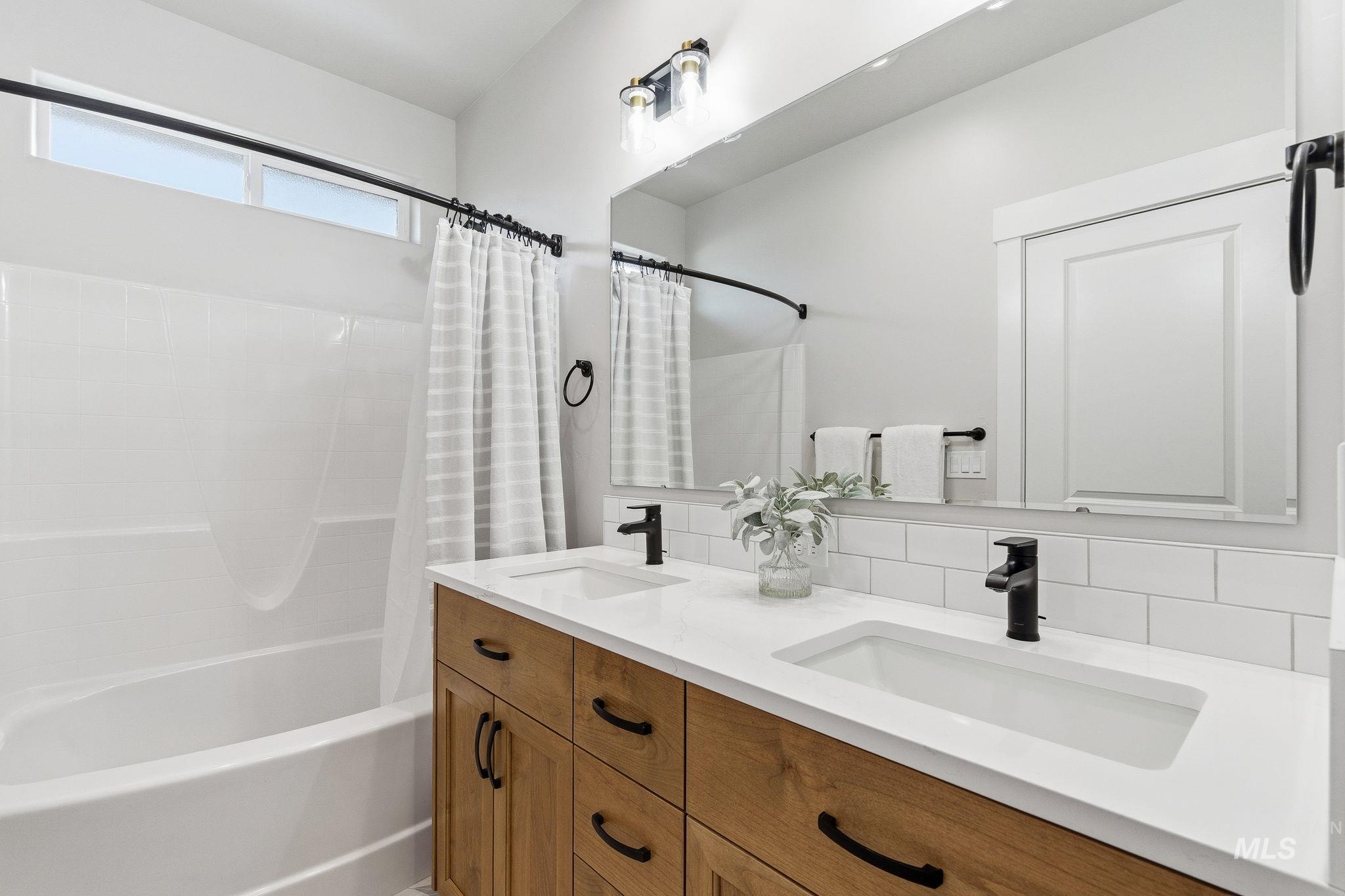 12649 S Averyon Way, Nampa, Idaho 83686, 4 Bedrooms, 2 Bathrooms, Residential For Sale, Price $469,999,MLS 98973245