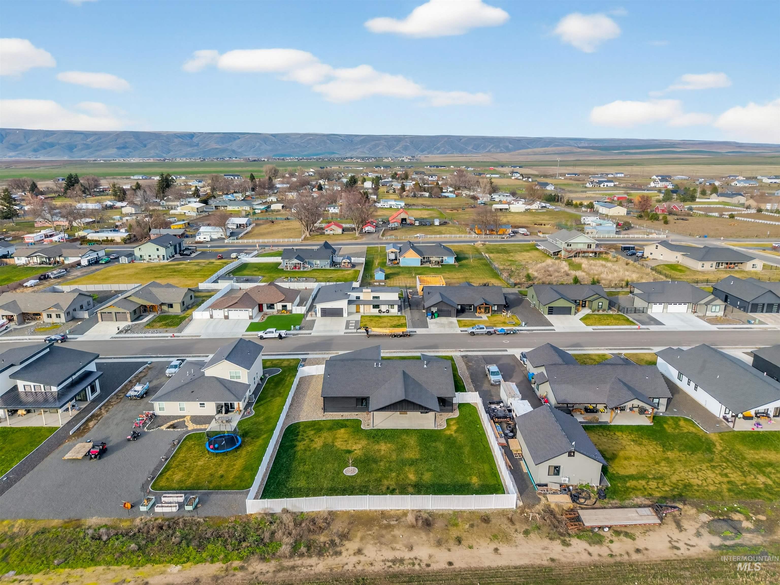 2226 Powers Drive, Lewiston, Idaho 83501, 3 Bedrooms, 2 Bathrooms, Residential For Sale, Price $634,000,MLS 98973246