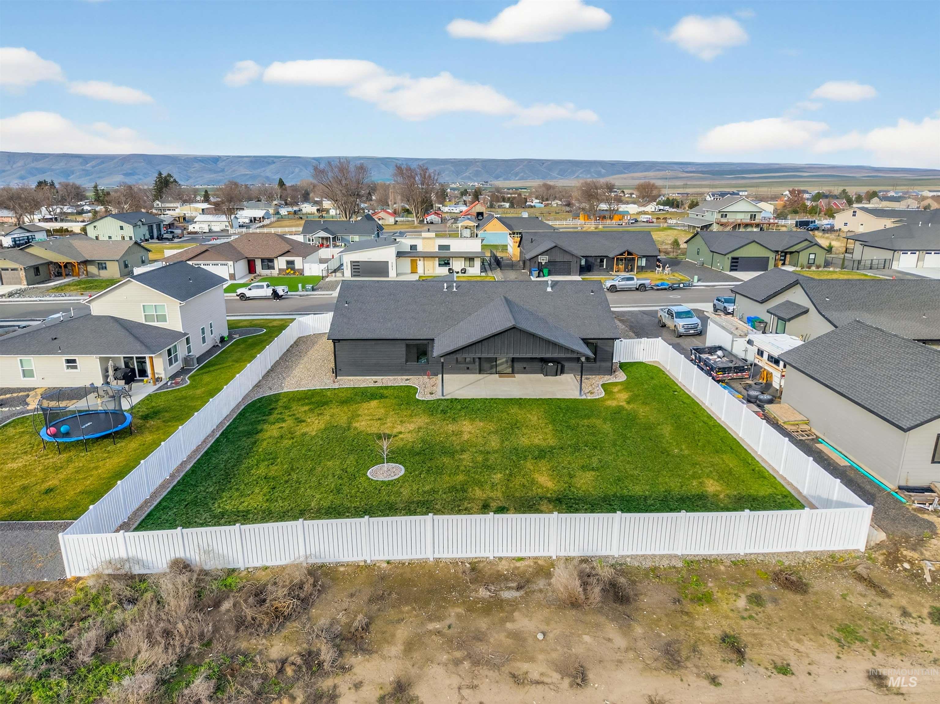 2226 Powers Drive, Lewiston, Idaho 83501, 3 Bedrooms, 2 Bathrooms, Residential For Sale, Price $634,000,MLS 98973246