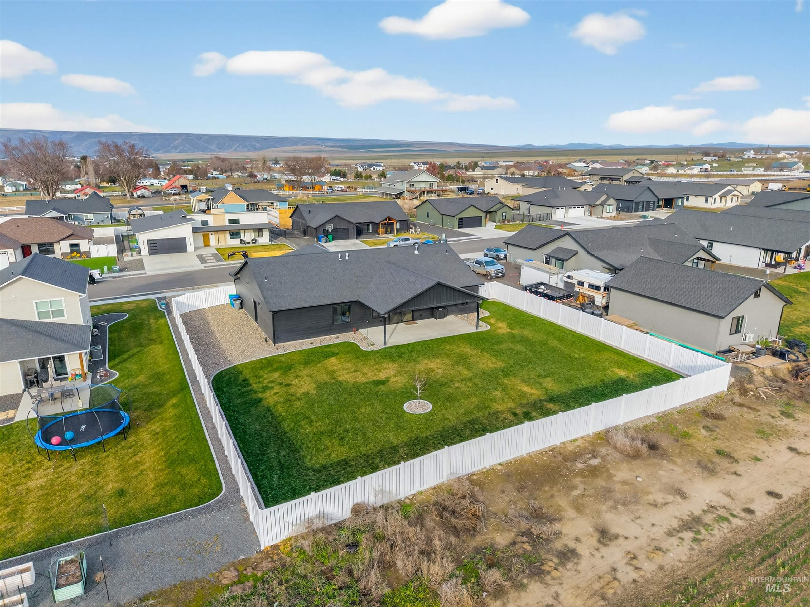 2226 Powers Drive, Lewiston, Idaho 83501, 3 Bedrooms, 2 Bathrooms, Residential For Sale, Price $634,000,MLS 98973246