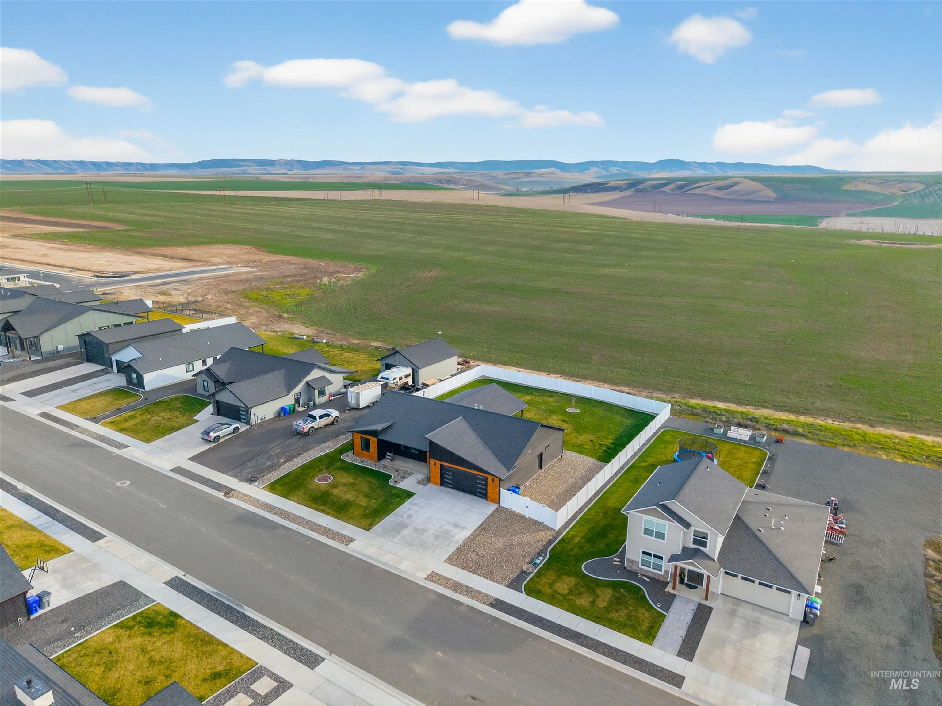 2226 Powers Drive, Lewiston, Idaho 83501, 3 Bedrooms, 2 Bathrooms, Residential For Sale, Price $634,000,MLS 98973246