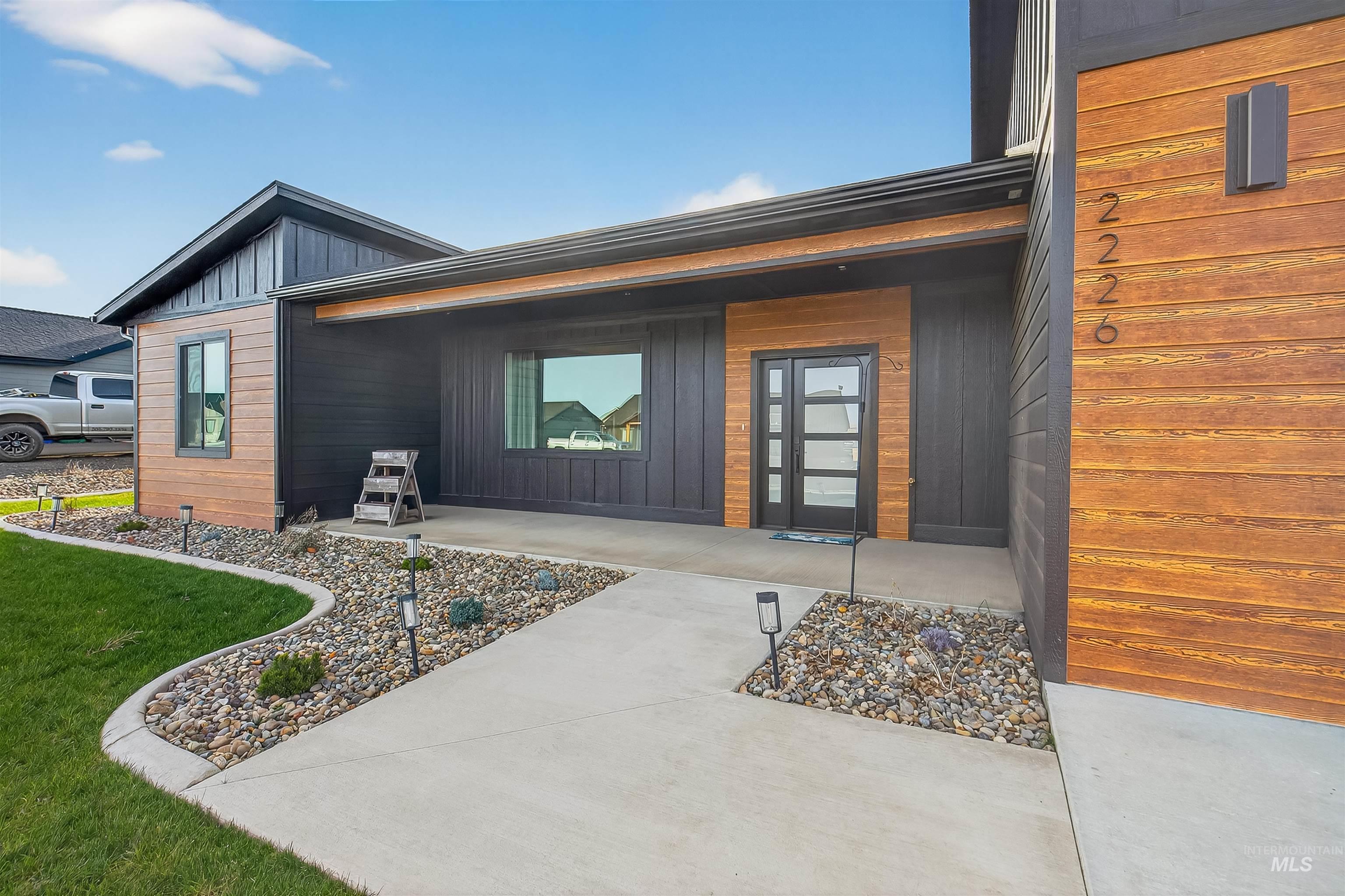 2226 Powers Drive, Lewiston, Idaho 83501, 3 Bedrooms, 2 Bathrooms, Residential For Sale, Price $634,000,MLS 98973246