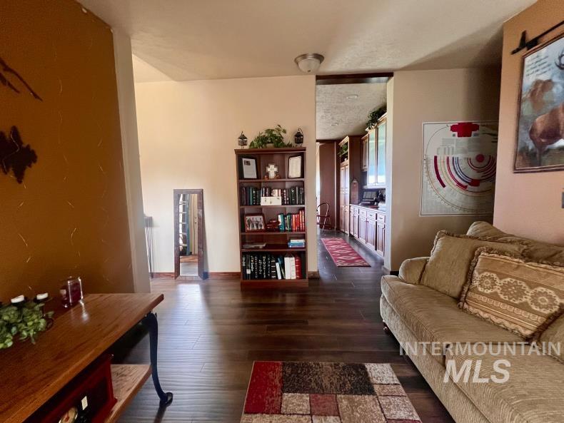 19378 Homestead Loop, Lewiston, Idaho 83501, 3 Bedrooms, 2 Bathrooms, Residential For Sale, Price $785,000,MLS 98973247