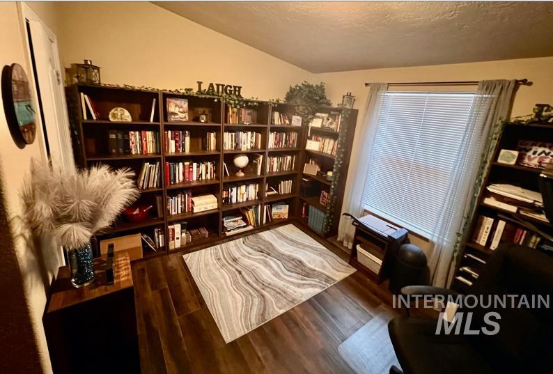 19378 Homestead Loop, Lewiston, Idaho 83501, 3 Bedrooms, 2 Bathrooms, Residential For Sale, Price $785,000, 98973247