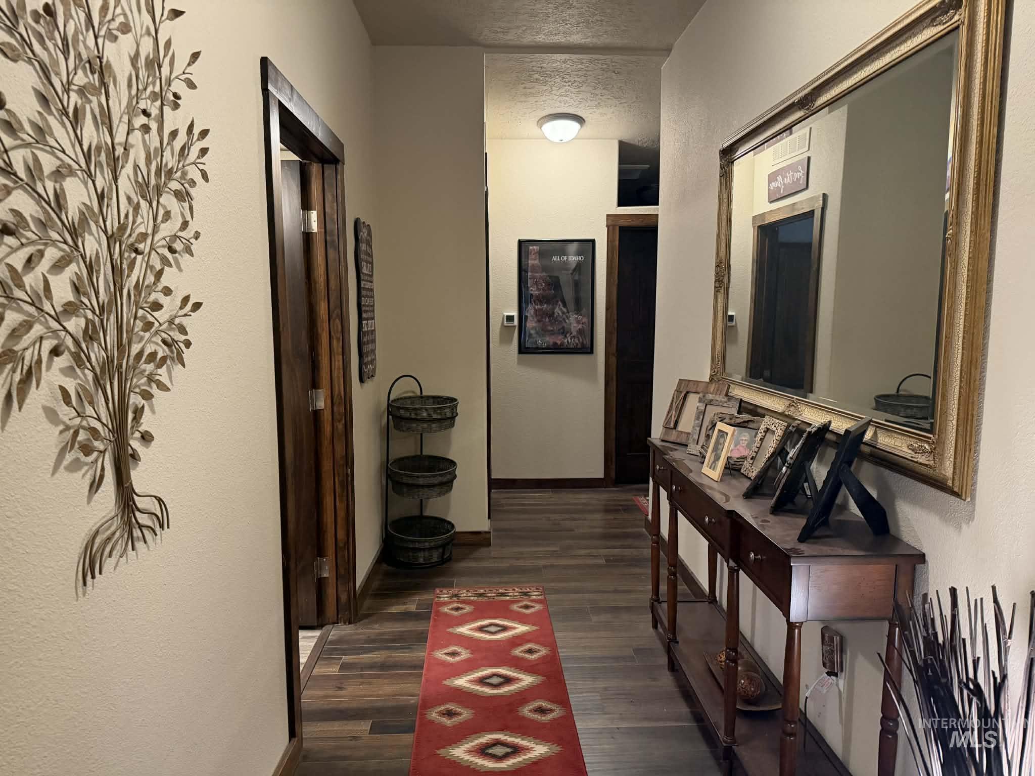 19378 Homestead Loop, Lewiston, Idaho 83501, 3 Bedrooms, 2 Bathrooms, Residential For Sale, Price $785,000,MLS 98973247