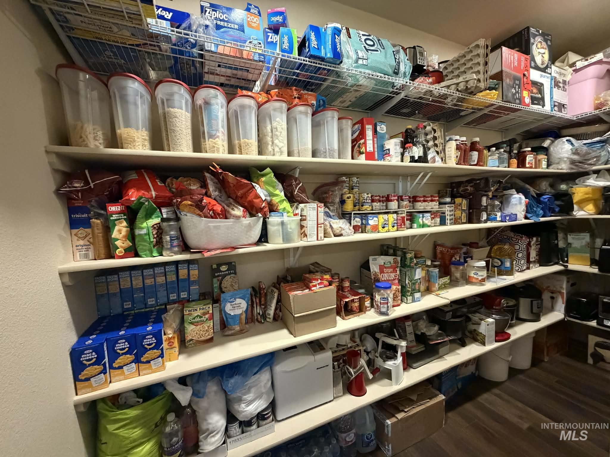 19378 Homestead Loop, Lewiston, Idaho 83501, 3 Bedrooms, 2 Bathrooms, Residential For Sale, Price $785,000, 98973247