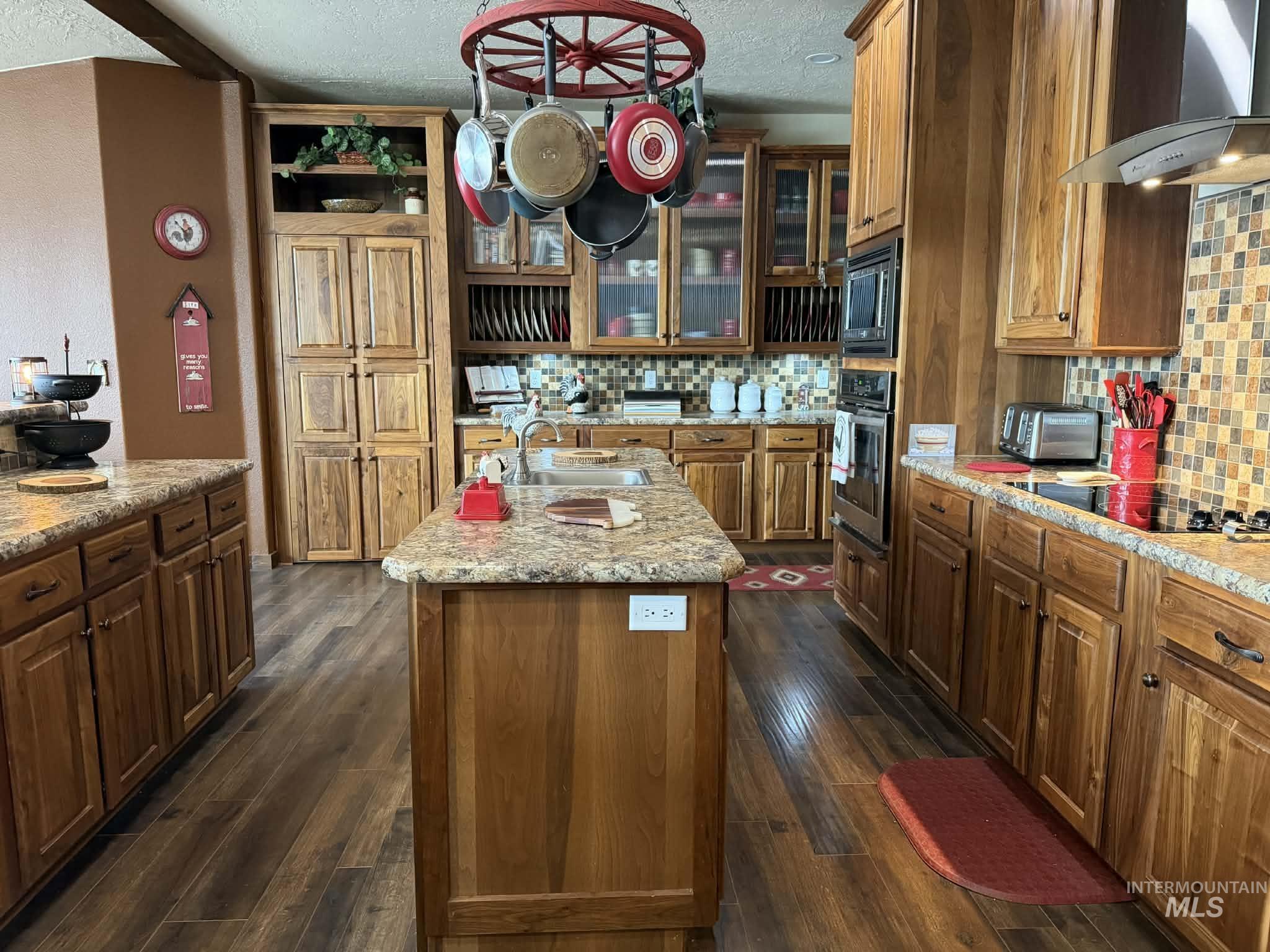 19378 Homestead Loop, Lewiston, Idaho 83501, 3 Bedrooms, 2 Bathrooms, Residential For Sale, Price $785,000,MLS 98973247