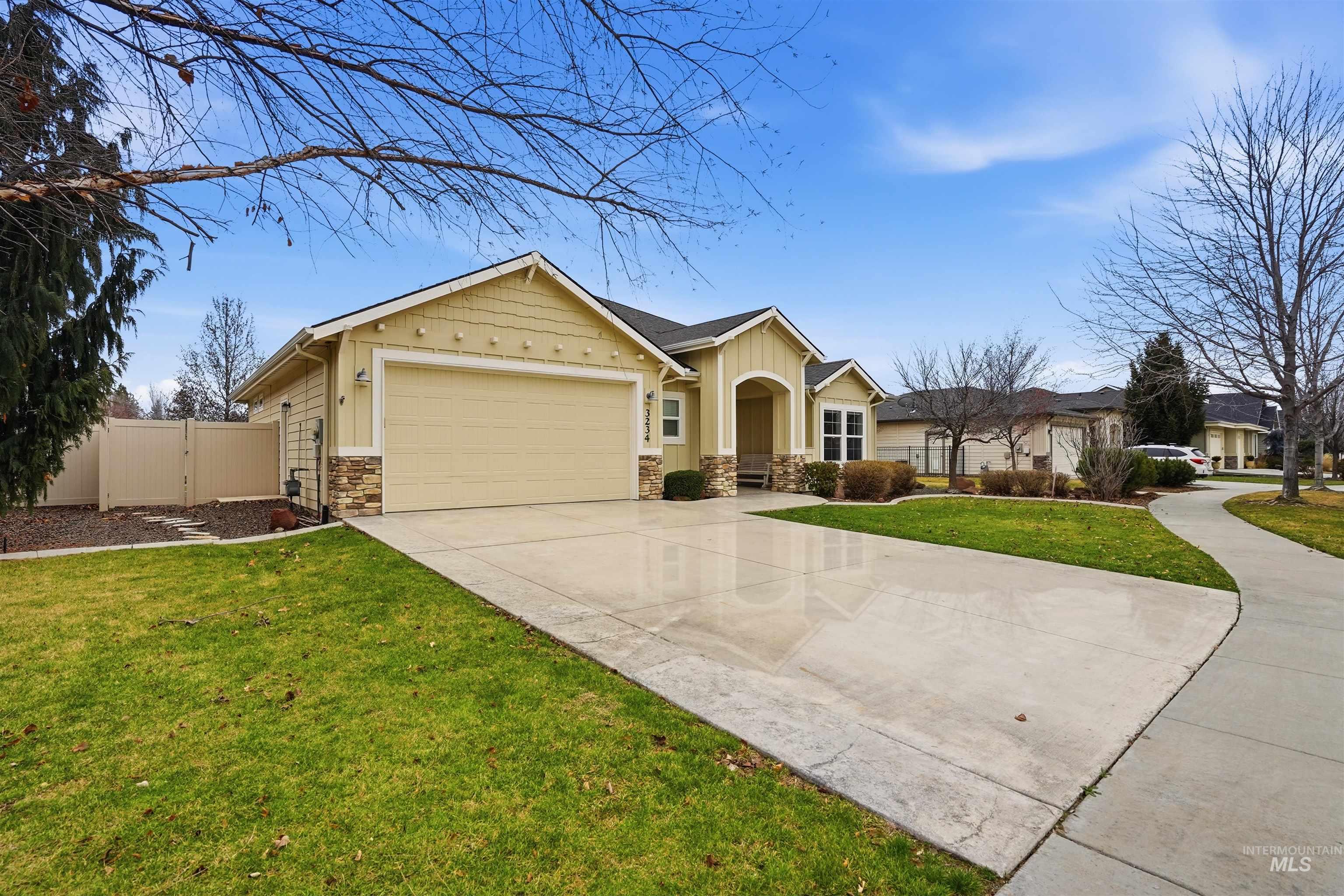 3234 S Wallberg Ave, Eagle, Idaho 83616, 3 Bedrooms, 2 Bathrooms, Residential For Sale, Price $614,900,MLS 98973248