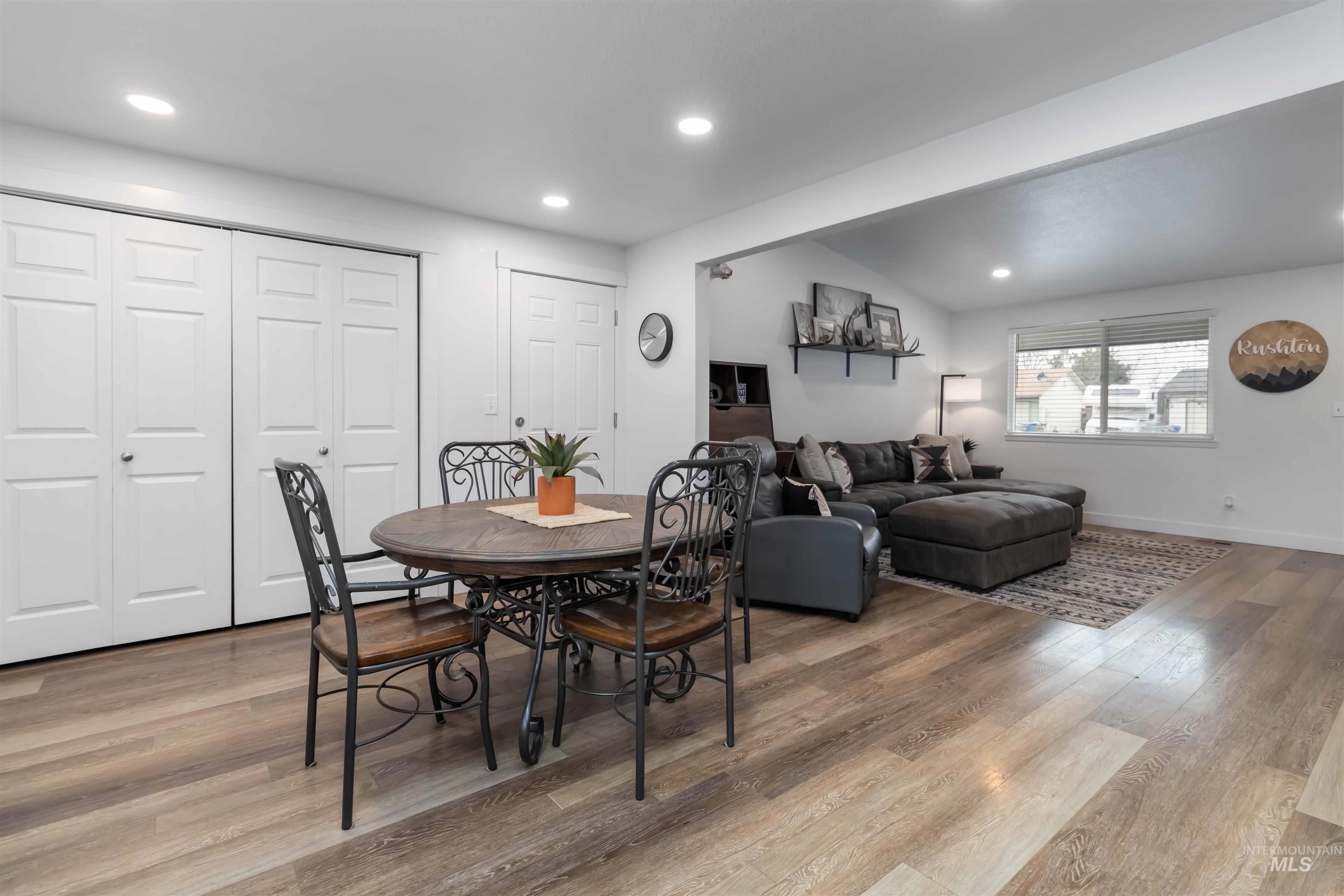 2554 N Hampton Ave, Boise, Idaho 83704-6765, 2 Bedrooms, 1 Bathroom, Residential For Sale, Price $372,900,MLS 98973249