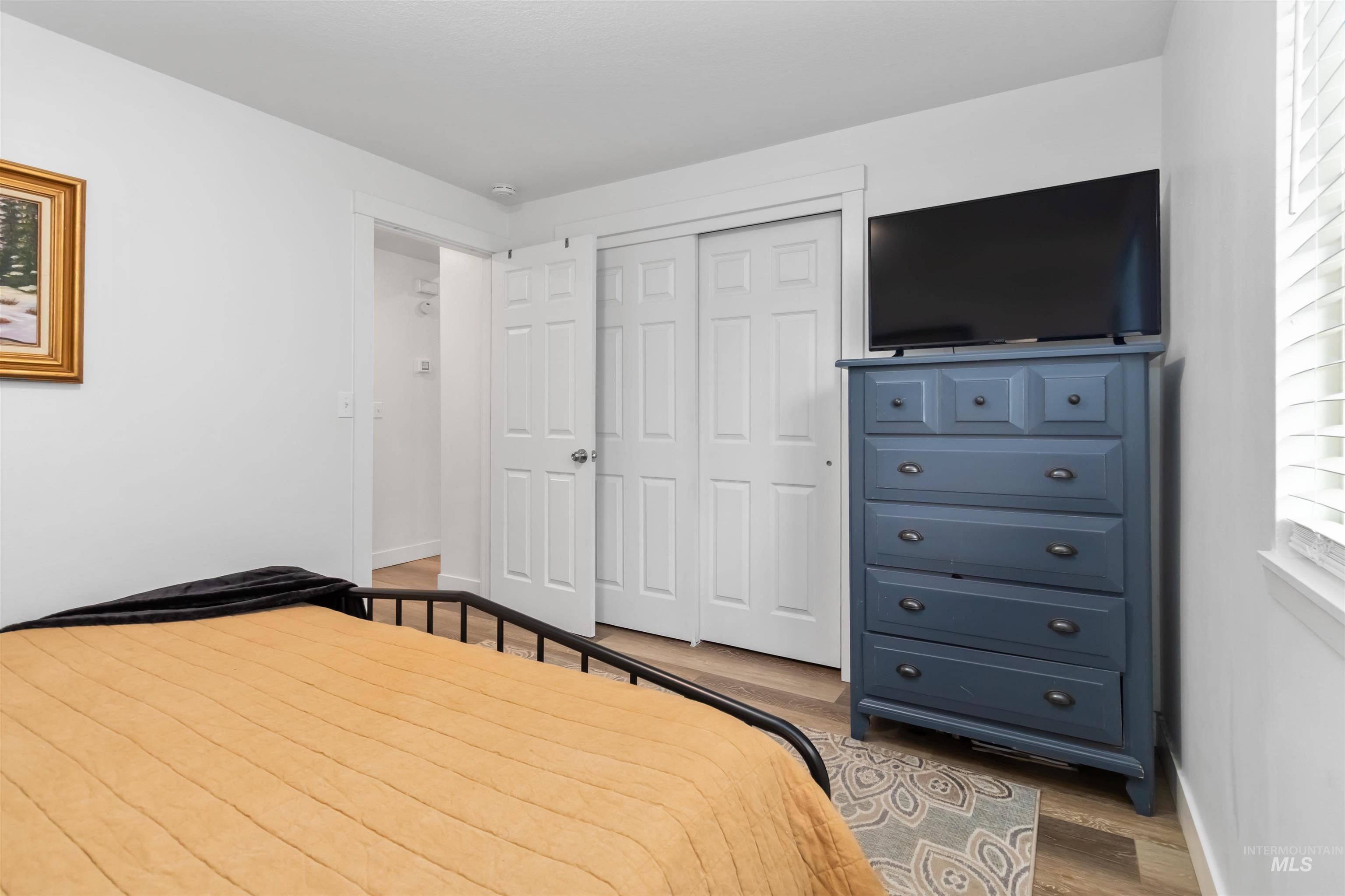 2554 N Hampton Ave, Boise, Idaho 83704-6765, 2 Bedrooms, 1 Bathroom, Residential For Sale, Price $372,900,MLS 98973249