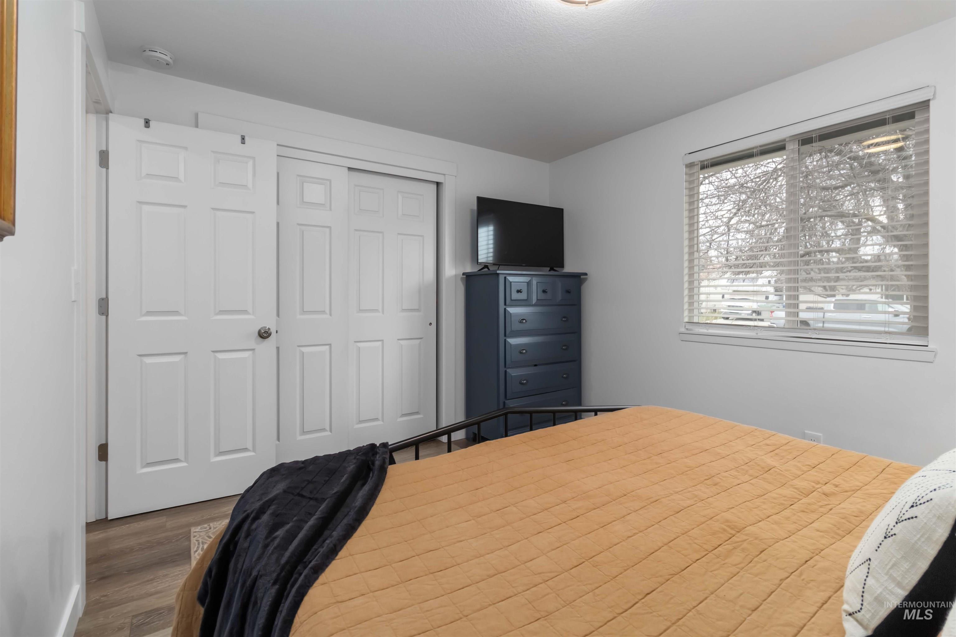 2554 N Hampton Ave, Boise, Idaho 83704-6765, 2 Bedrooms, 1 Bathroom, Residential For Sale, Price $372,900,MLS 98973249