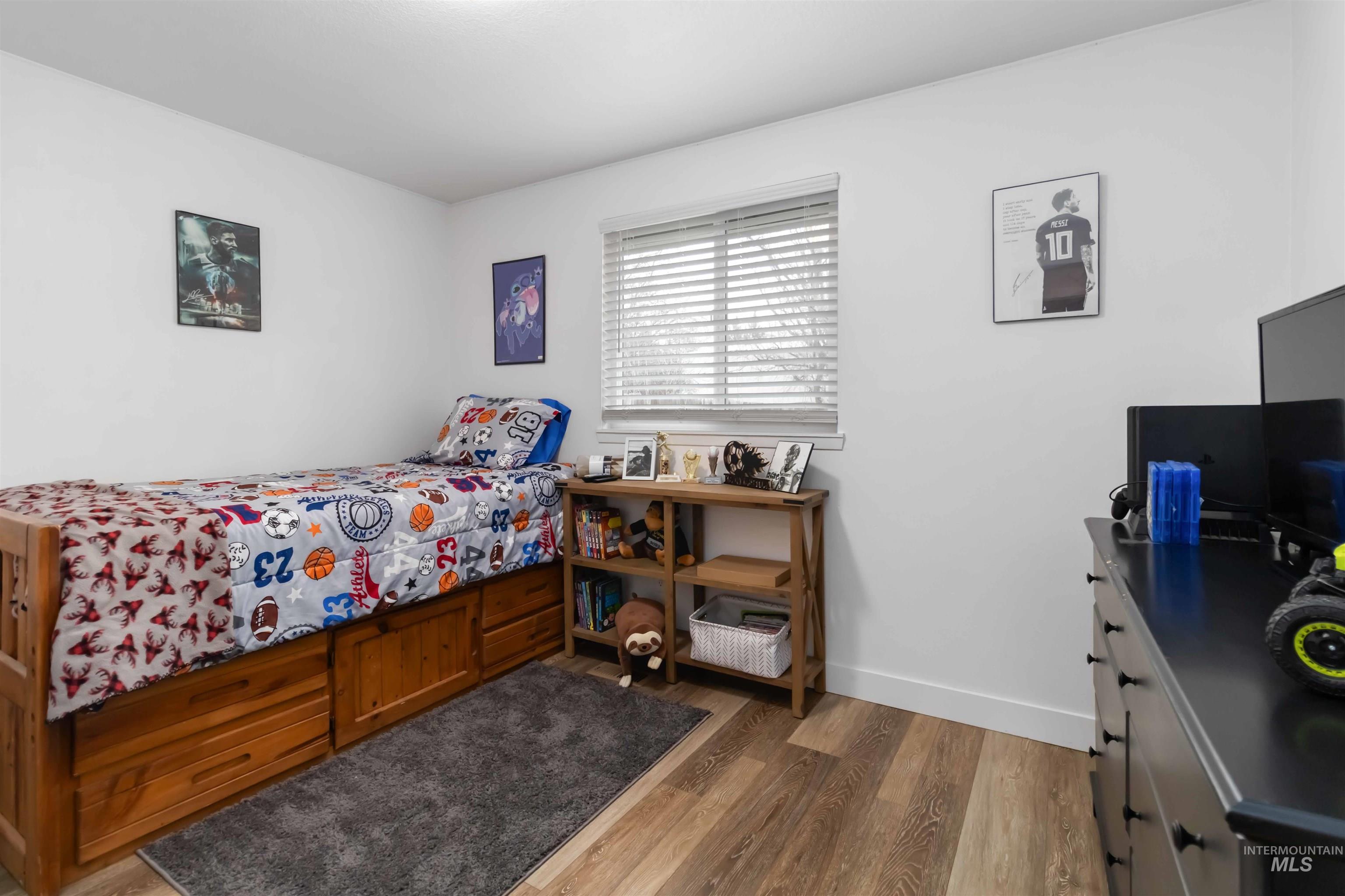 2554 N Hampton Ave, Boise, Idaho 83704-6765, 2 Bedrooms, 1 Bathroom, Residential For Sale, Price $372,900,MLS 98973249