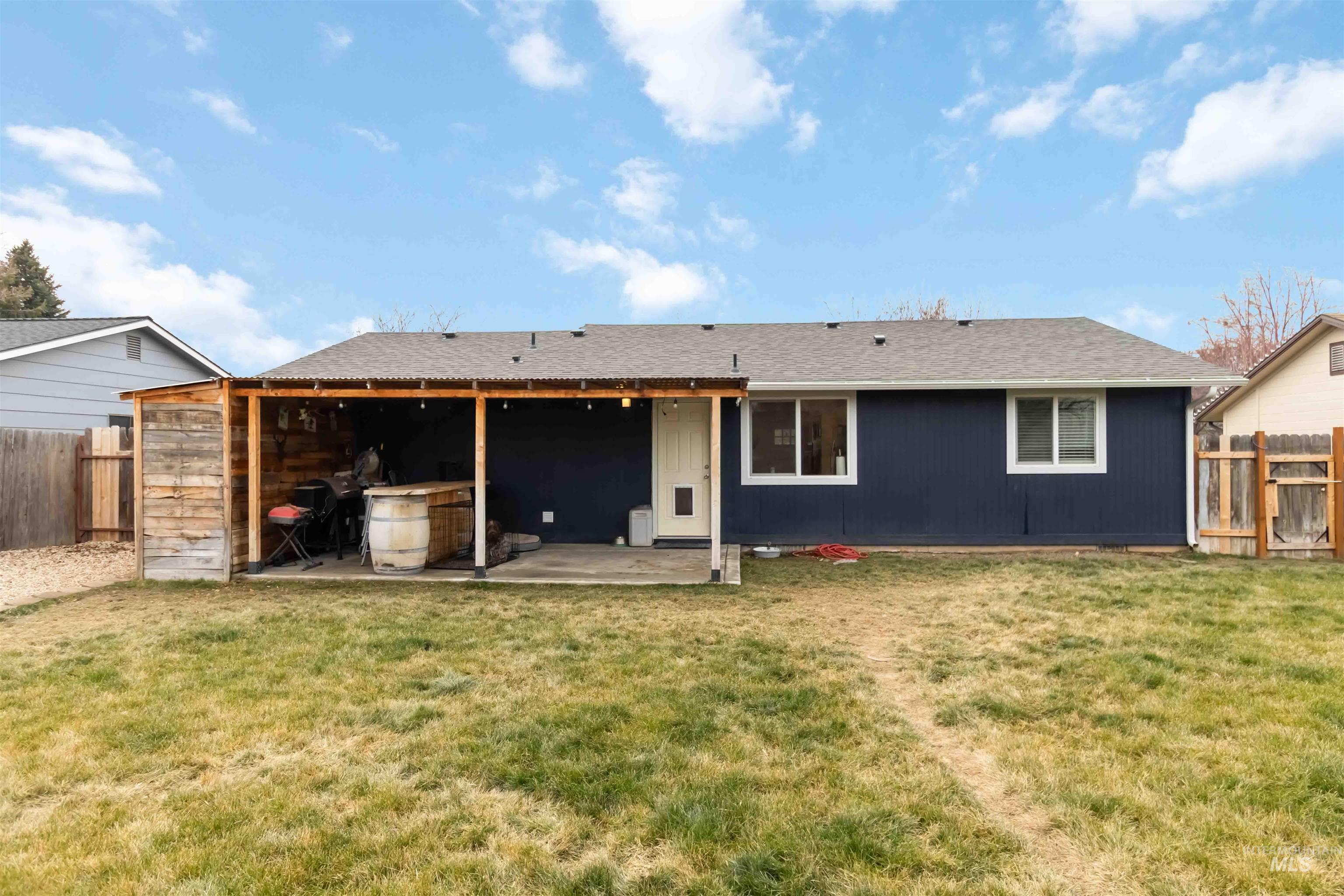 2554 N Hampton Ave, Boise, Idaho 83704-6765, 2 Bedrooms, 1 Bathroom, Residential For Sale, Price $372,900,MLS 98973249