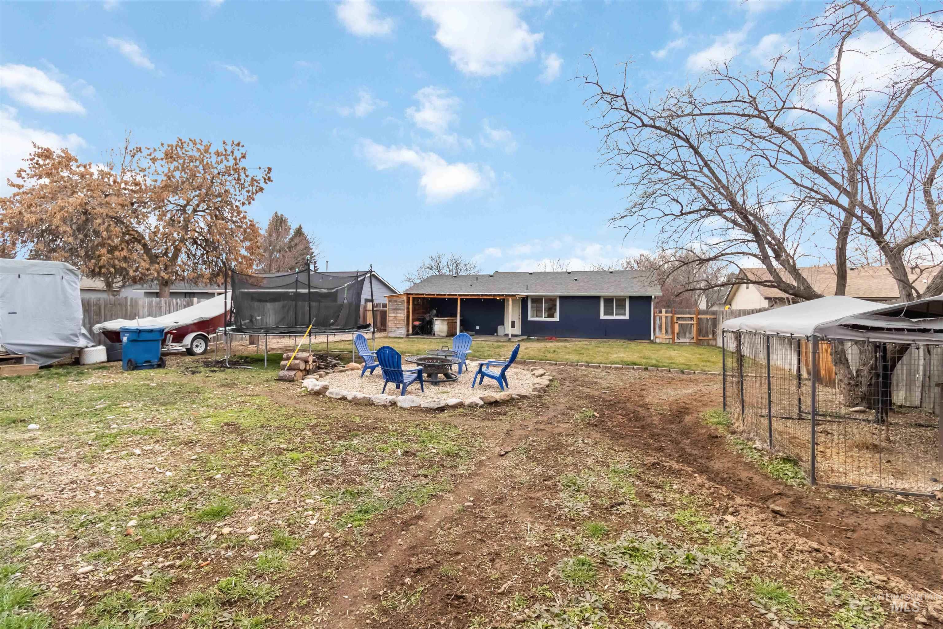 2554 N Hampton Ave, Boise, Idaho 83704-6765, 2 Bedrooms, 1 Bathroom, Residential For Sale, Price $372,900,MLS 98973249