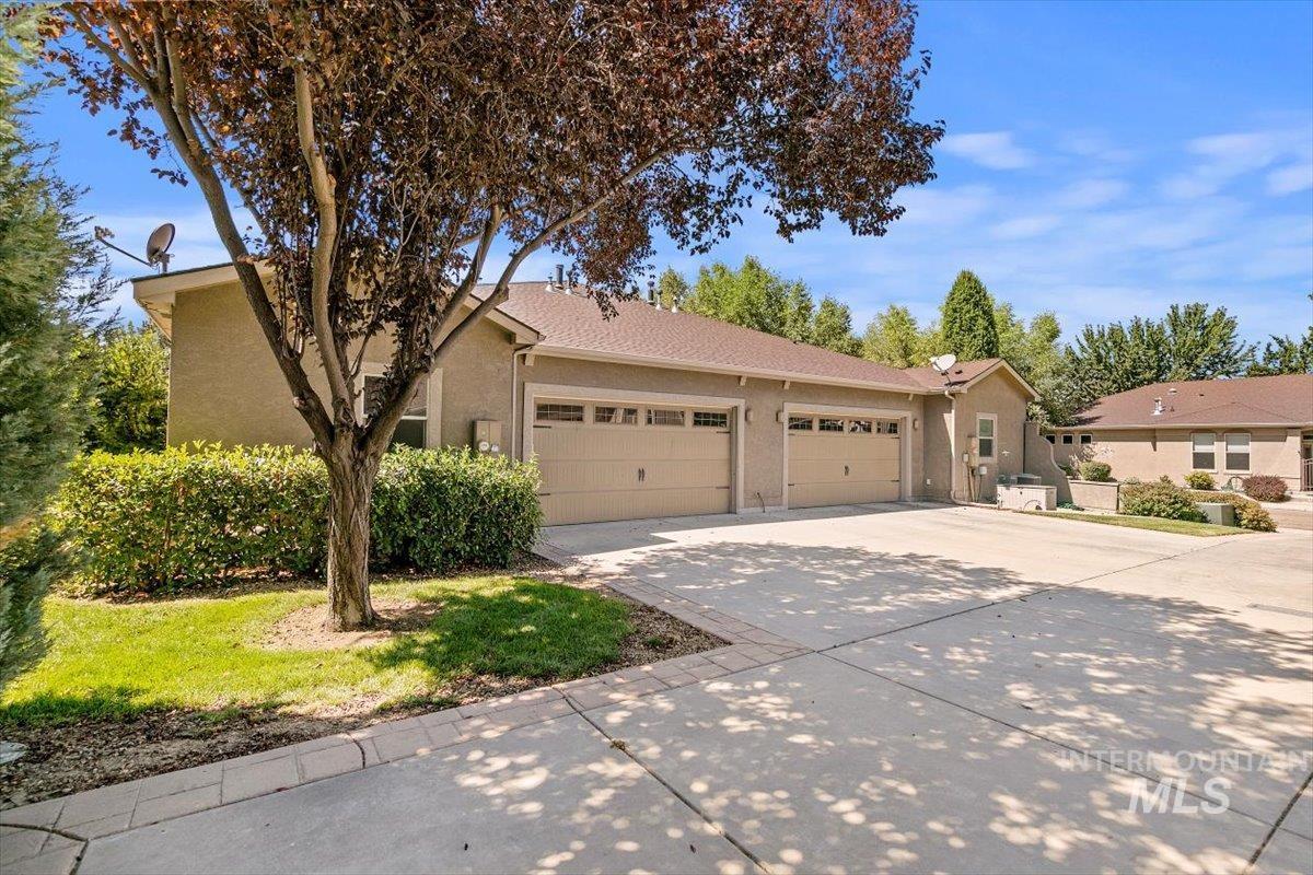 1791 Horse Creek Ct., Meridian, Idaho 83642, 3 Bedrooms, 2 Bathrooms, Residential For Sale, Price $449,000, 98973250