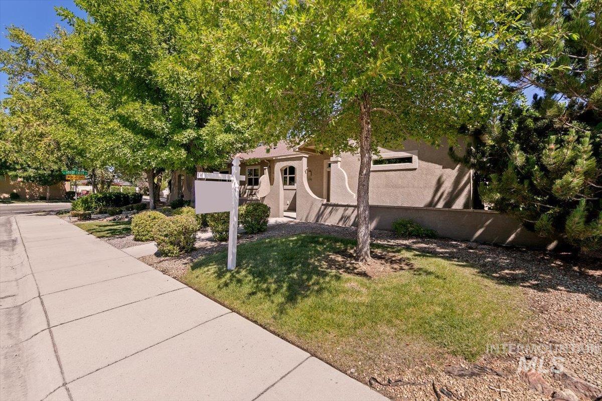 1791 Horse Creek Ct., Meridian, Idaho 83642, 3 Bedrooms, 2 Bathrooms, Residential For Sale, Price $449,000, 98973250