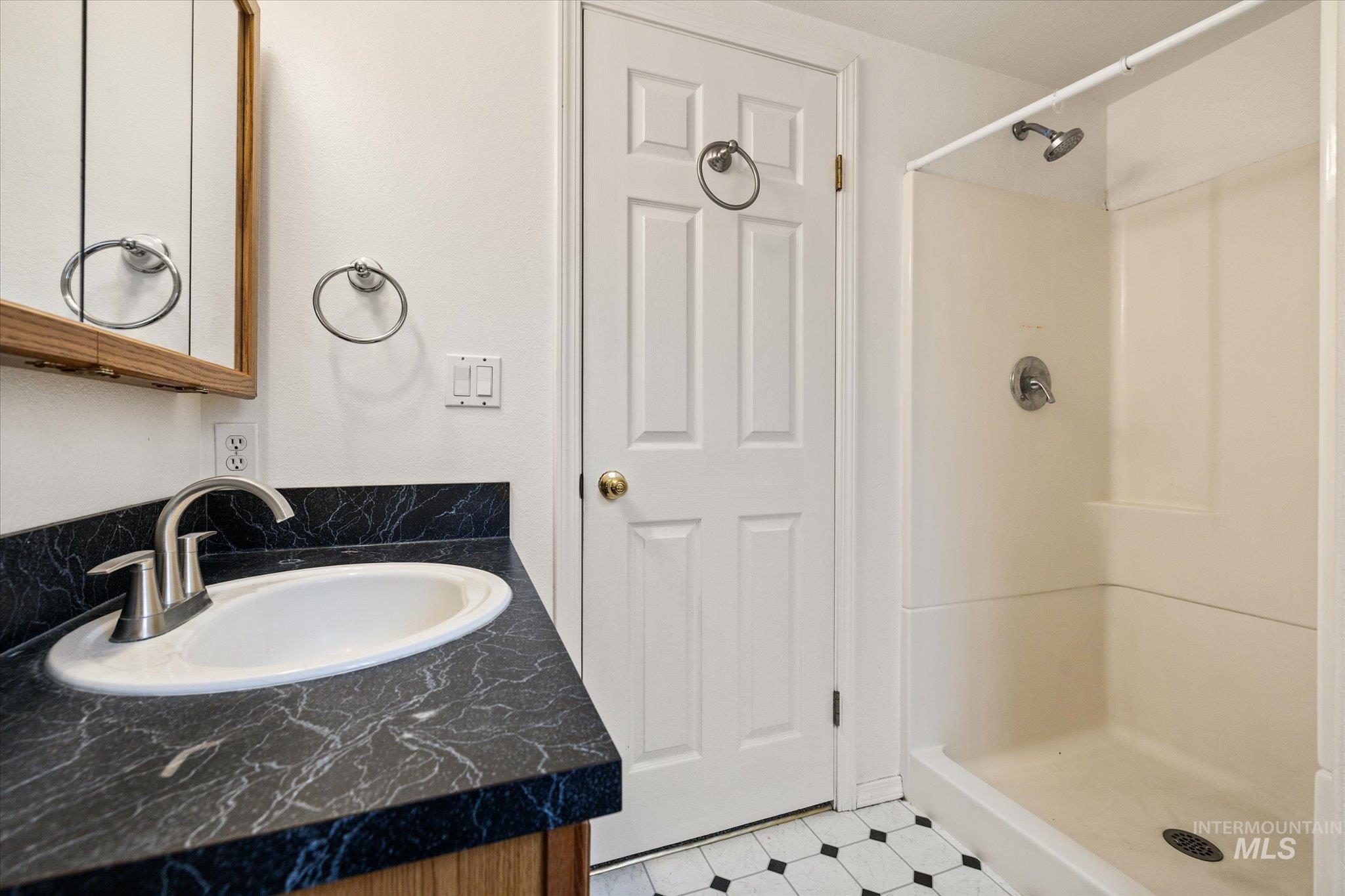 2870 N Morello Ave., Meridian, Idaho 83646, 4 Bedrooms, 3 Bathrooms, Residential For Sale, Price $479,900,MLS 98973251