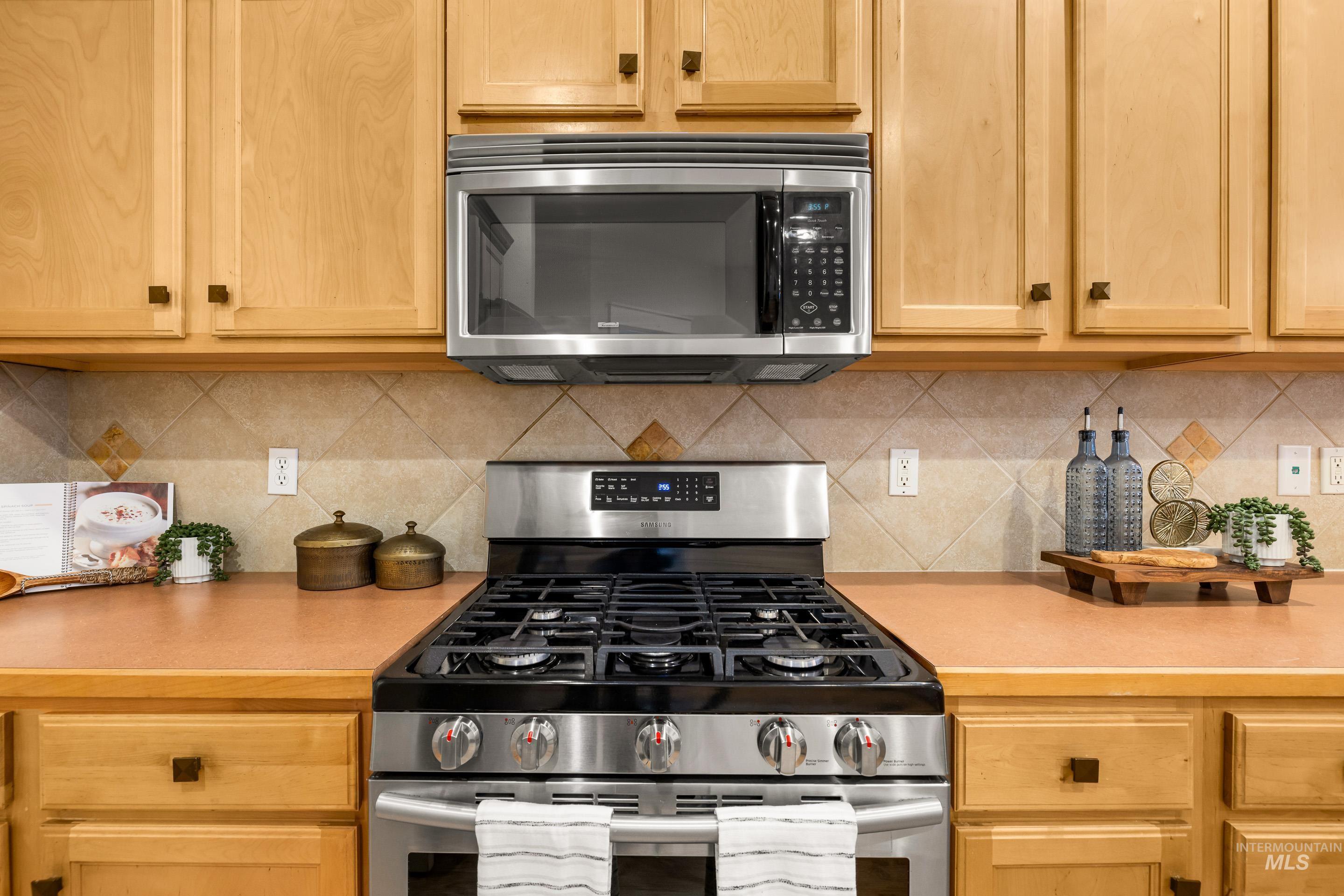 4730 N Hacienda Ave, Boise, Idaho 83703, 3 Bedrooms, 2 Bathrooms, Residential For Sale, Price $465,000,MLS 98973252