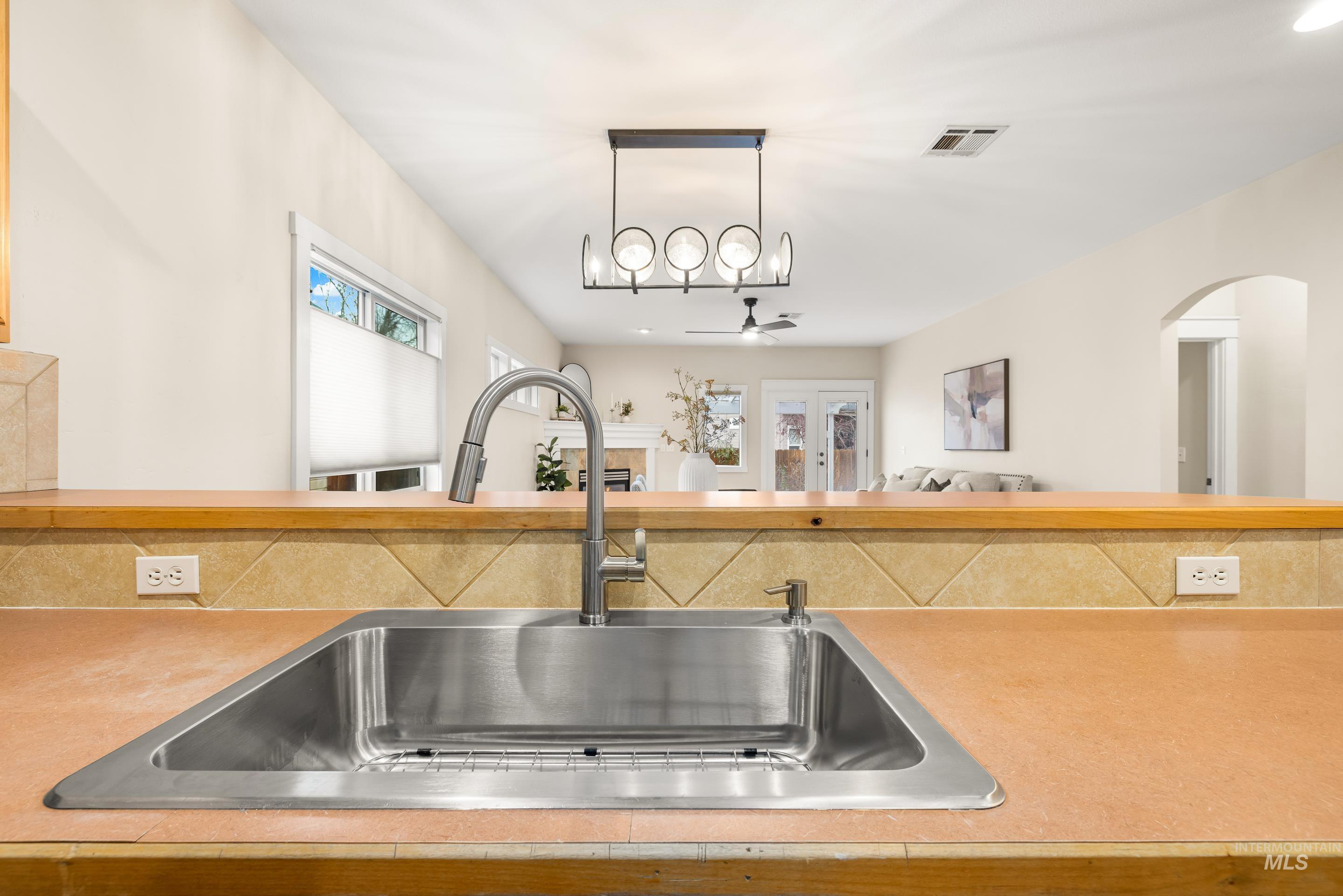 4730 N Hacienda Ave, Boise, Idaho 83703, 3 Bedrooms, 2 Bathrooms, Residential For Sale, Price $465,000,MLS 98973252