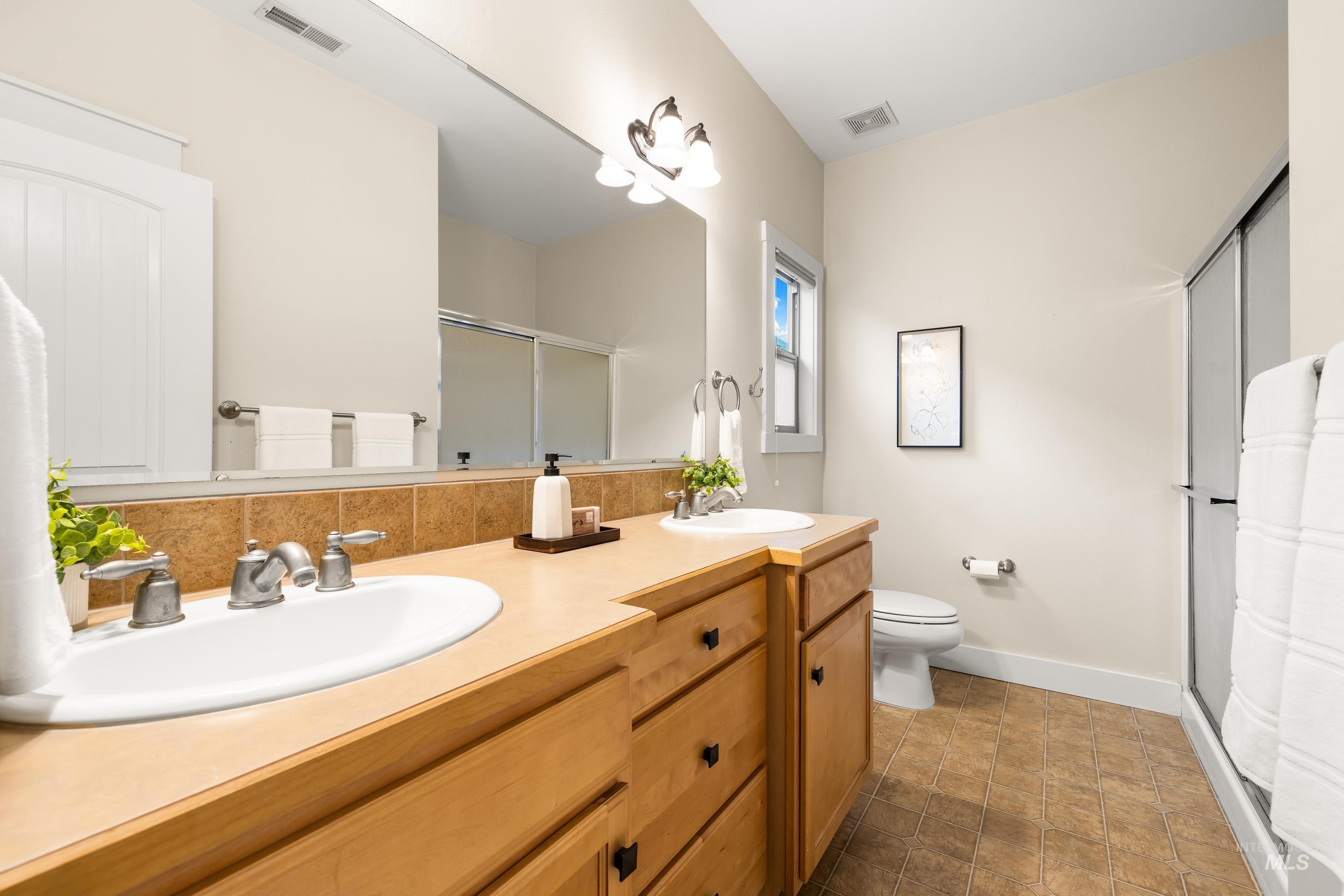 4730 N Hacienda Ave, Boise, Idaho 83703, 3 Bedrooms, 2 Bathrooms, Residential For Sale, Price $465,000,MLS 98973252