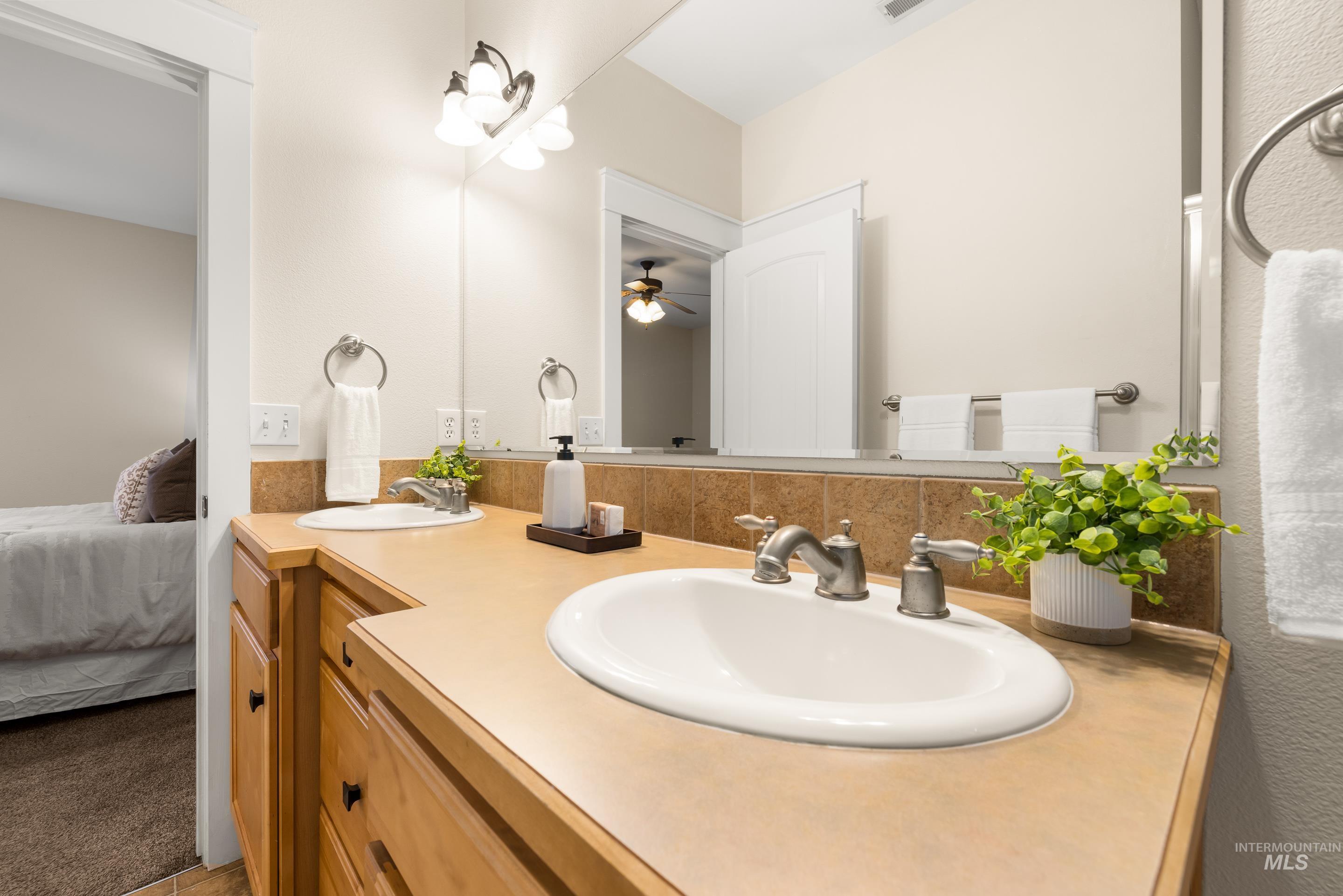 4730 N Hacienda Ave, Boise, Idaho 83703, 3 Bedrooms, 2 Bathrooms, Residential For Sale, Price $465,000,MLS 98973252